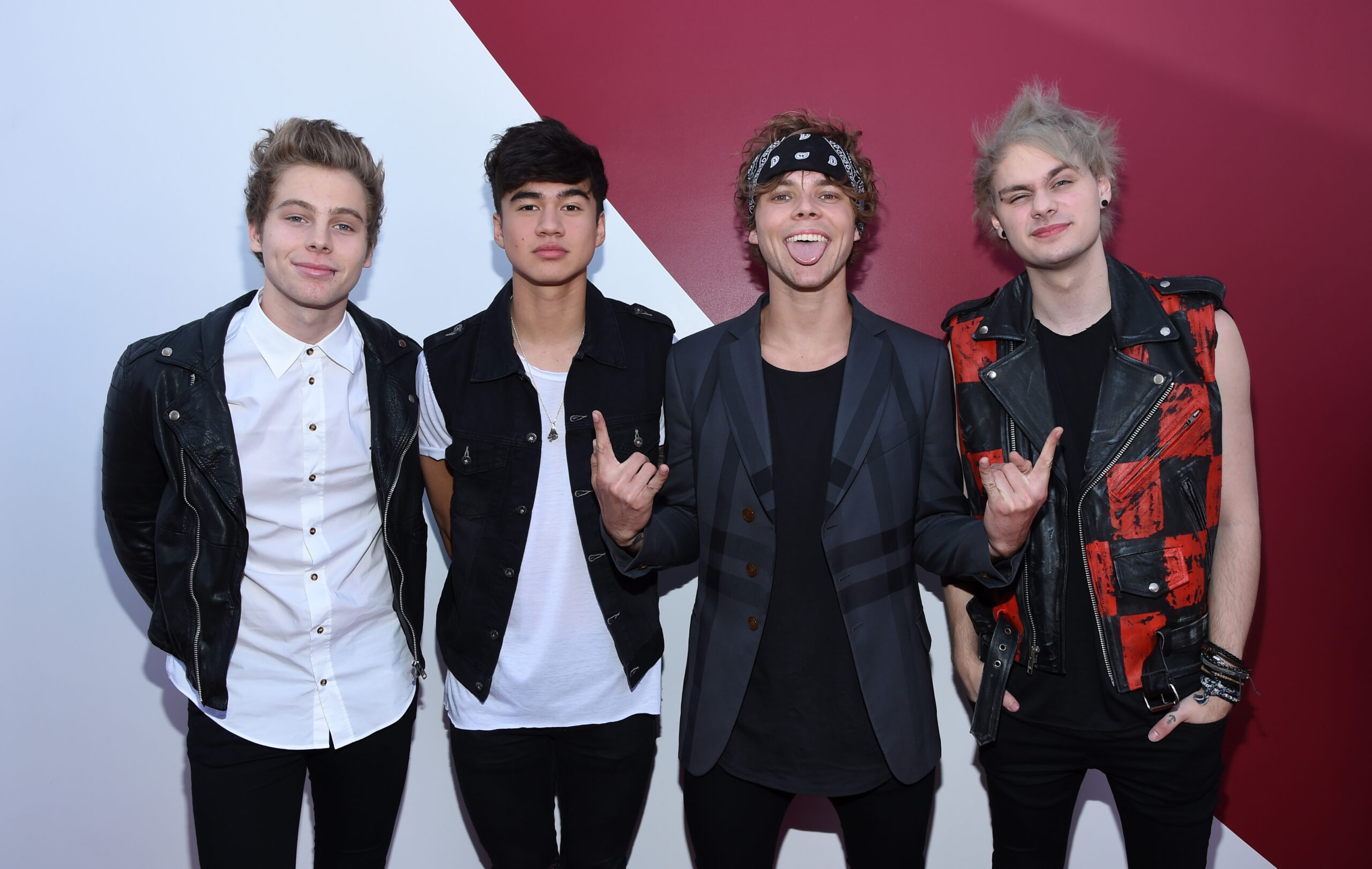 5 Seconds of Summer, New album details, Unika FM, Pop rock genre, 2560x1630 HD Desktop