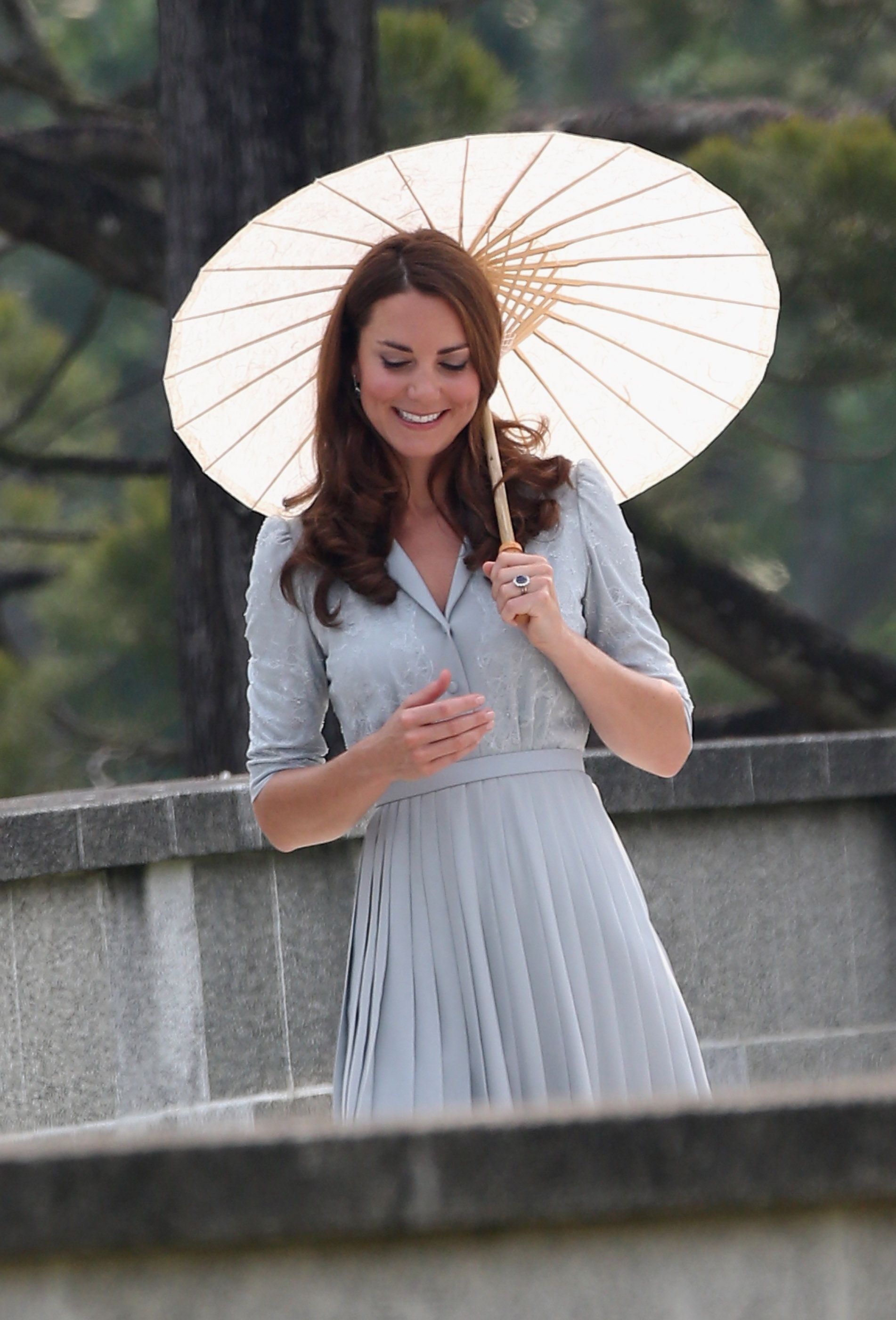 Kranji Commonwealth War Cemetery, Prince William and Kate Middleton Wallpaper, 1910x2800 HD Phone