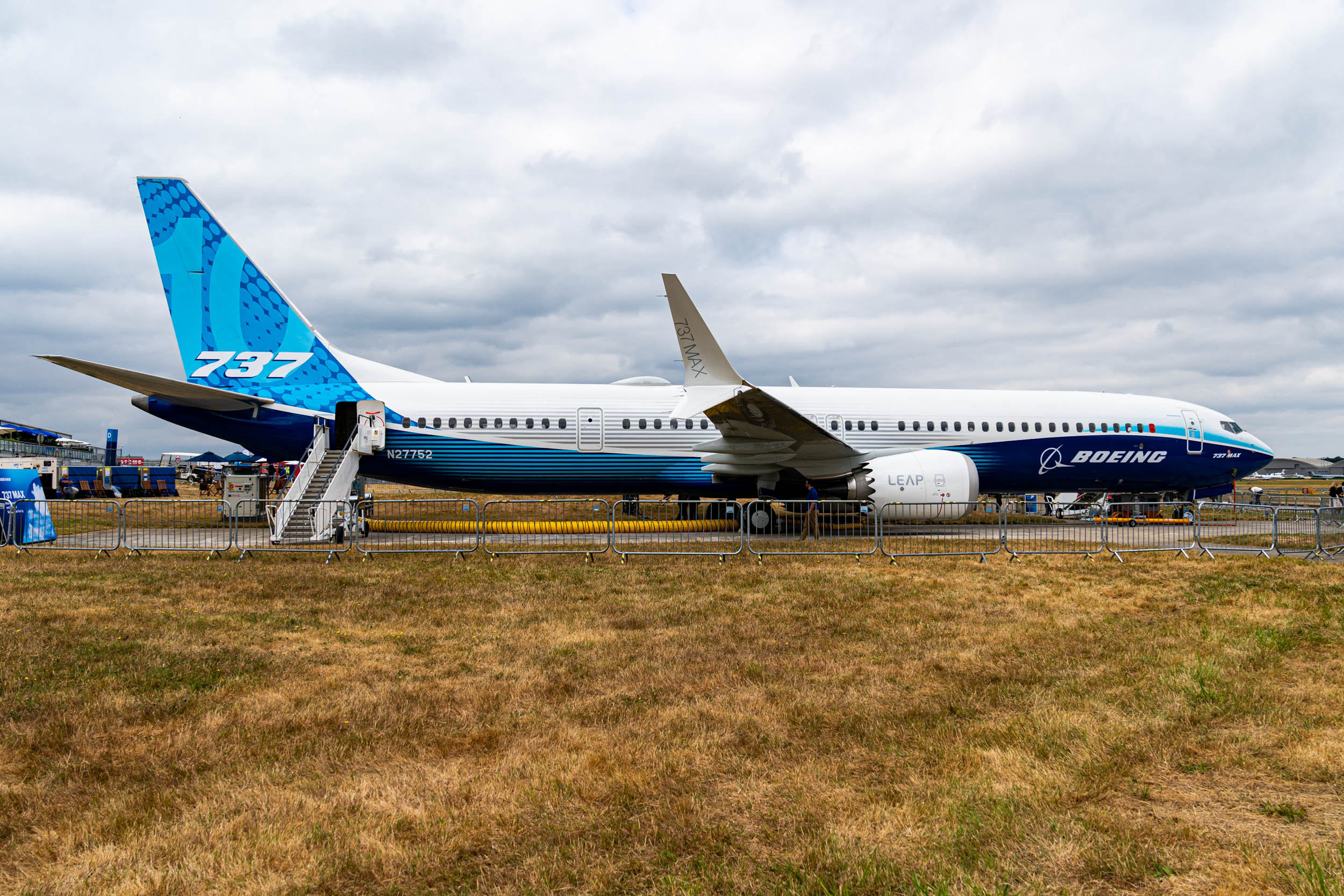 Boeing 737, prototype, first look, 2500x1670 HD Desktop