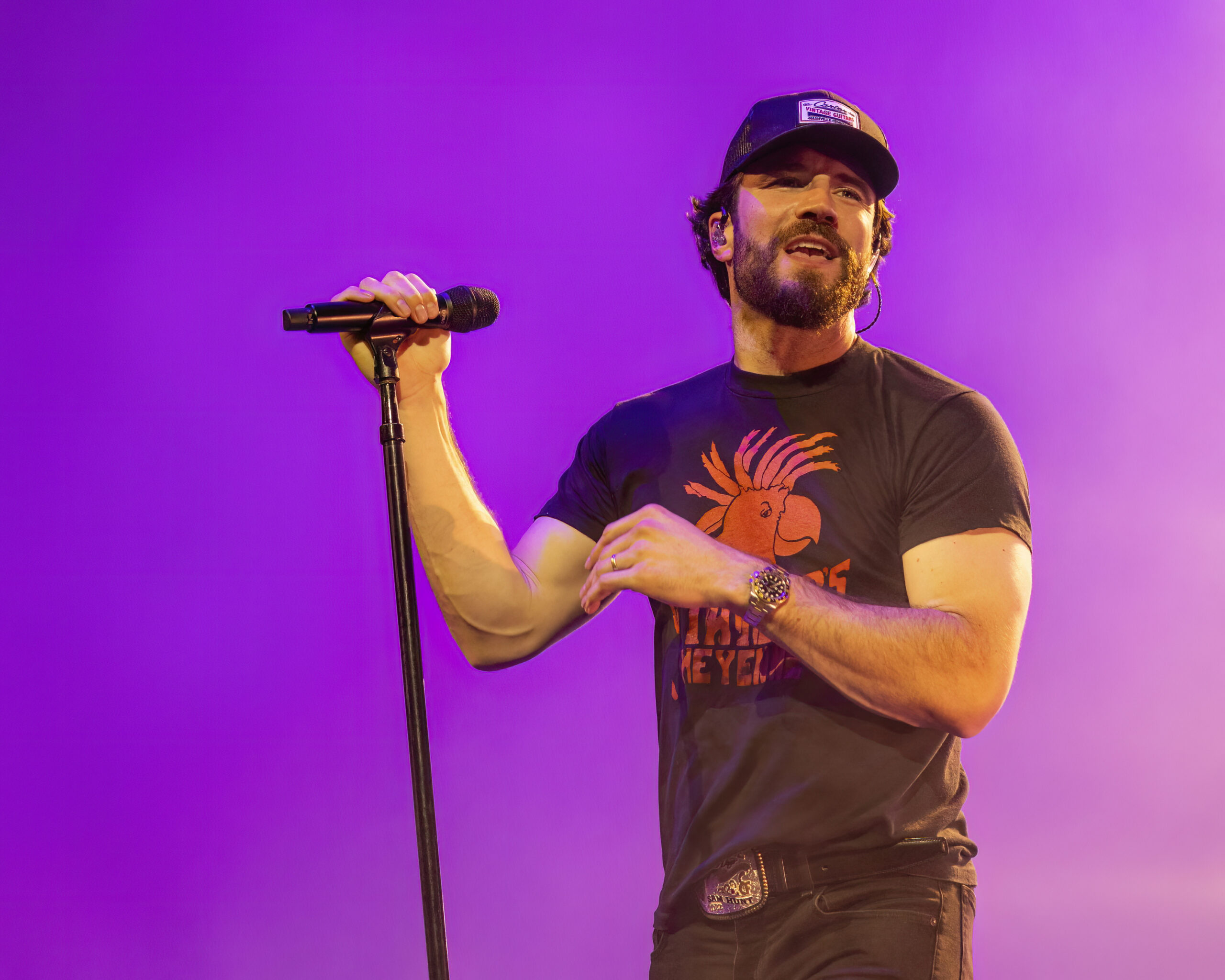 Sam Hunt, Live concert experience, Musical performance, High-energy show, 2560x2050 HD Desktop