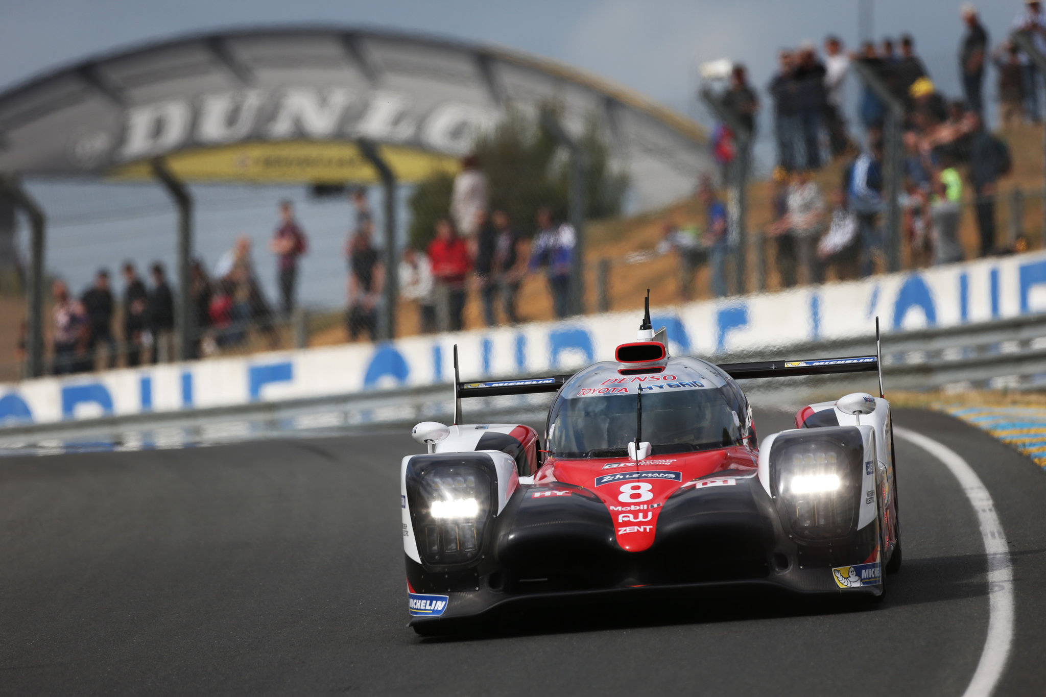 Toyota TS050 Hybrid, Auto Racing Wallpaper, 2050x1370 HD Desktop