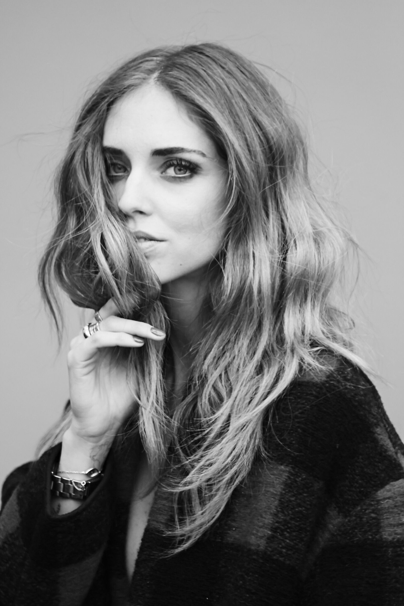 Chiara Ferragni, Studio shoot in LA, Fashion photography, Inspiring visuals, 1600x2400 HD Phone