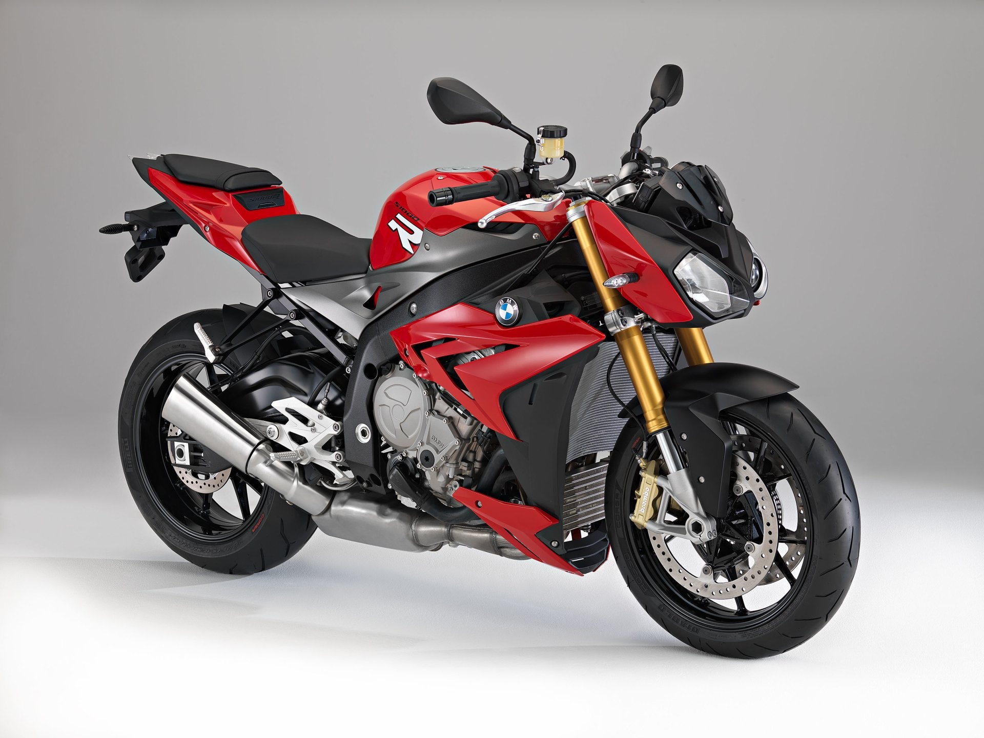 BMW S 1000 R, Stunning HD wallpapers, Bike enthusiast's dream, 1920x1440 HD Desktop