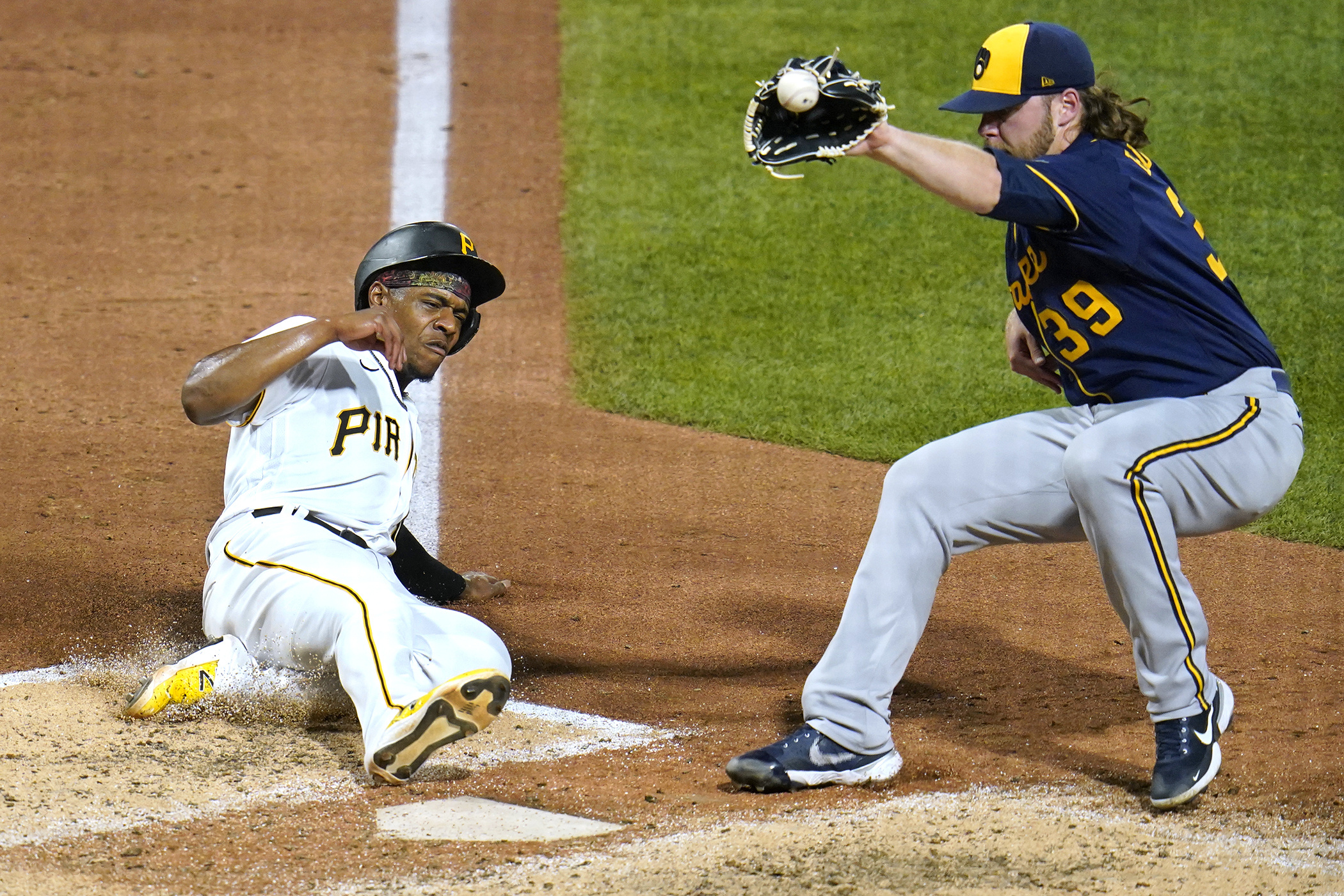 Brewers vs Pirates, Pittsburgh Pirates Wallpaper, 2100x1410 HD Desktop