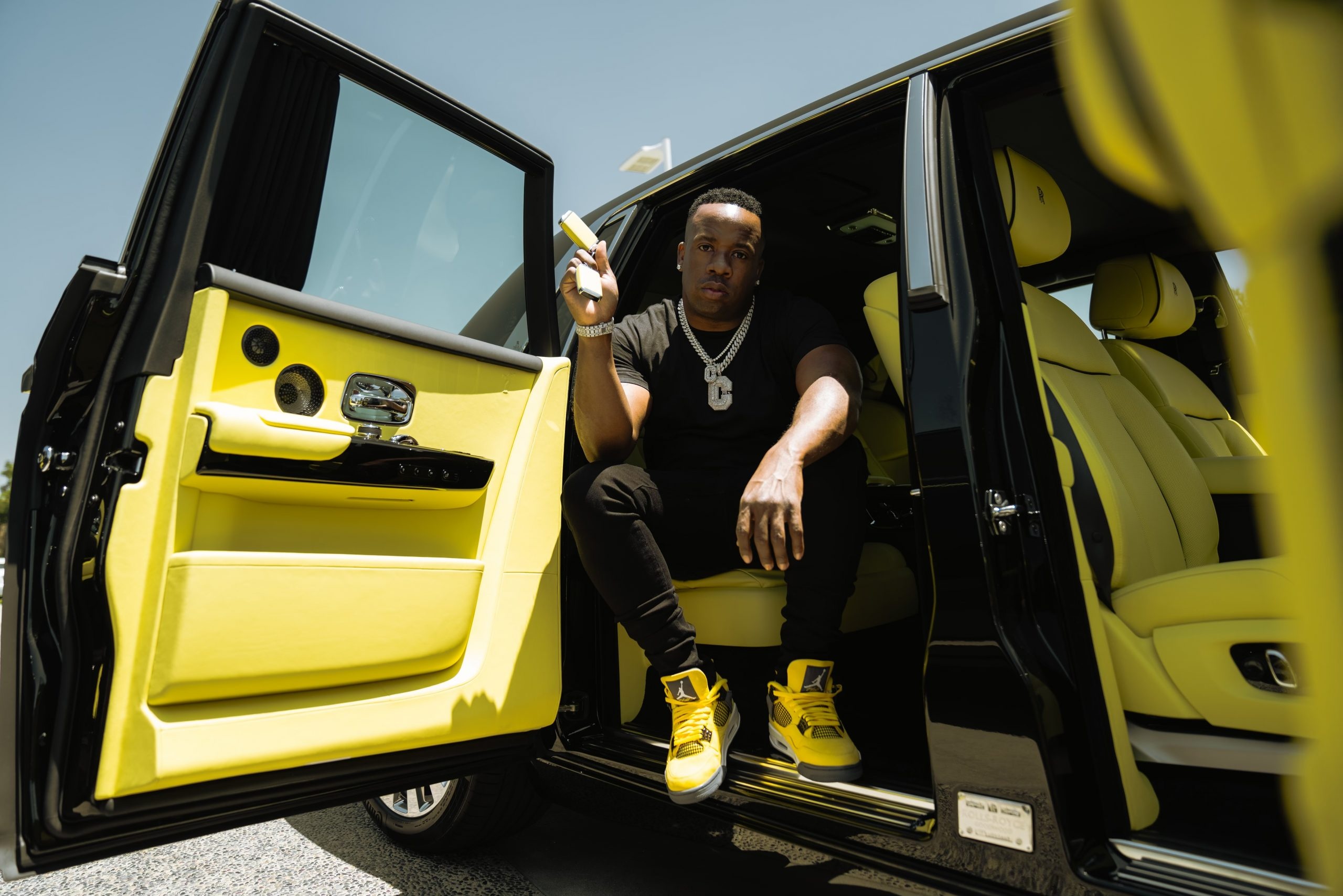 Yo Gotti, Birthday gift, Rolls Royce cars, 12M, 2560x1710 HD Desktop