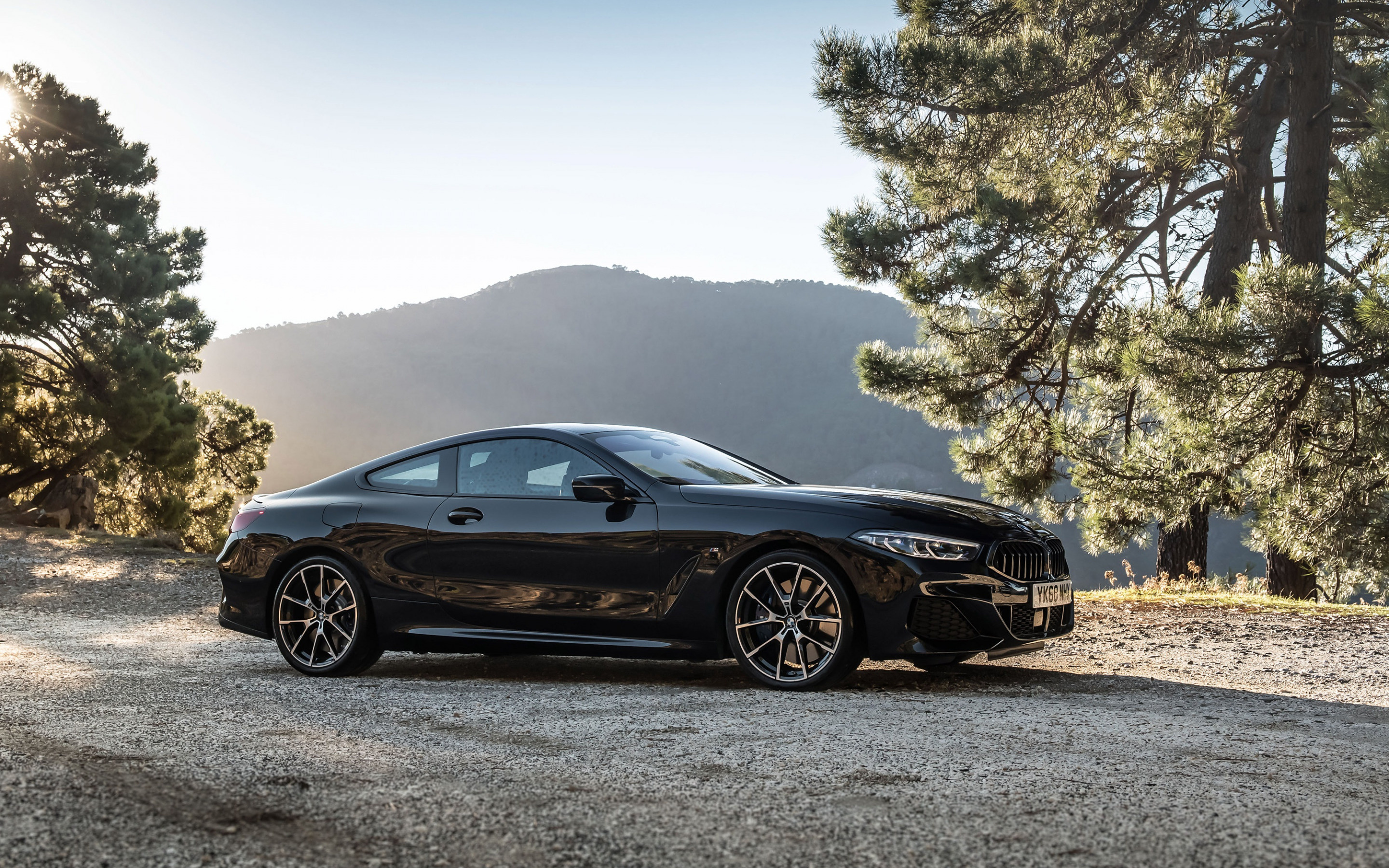 BMW 8 Series, 2019 M850i Xdrive, Exterior front view, Black sports, 2880x1800 HD Desktop