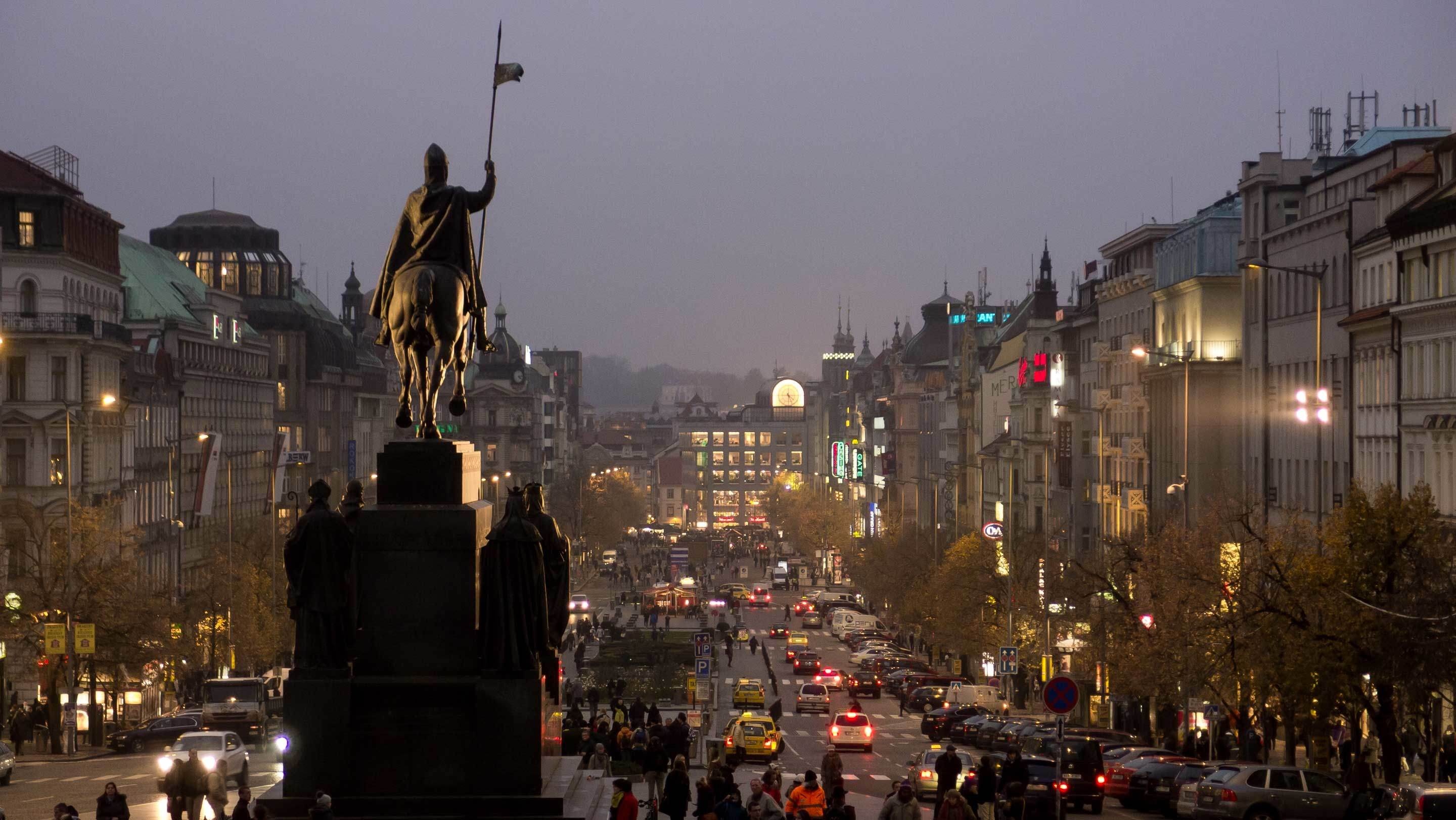 Statue of Saint Wenceslas, Prague Wallpaper, 2880x1630 HD Desktop