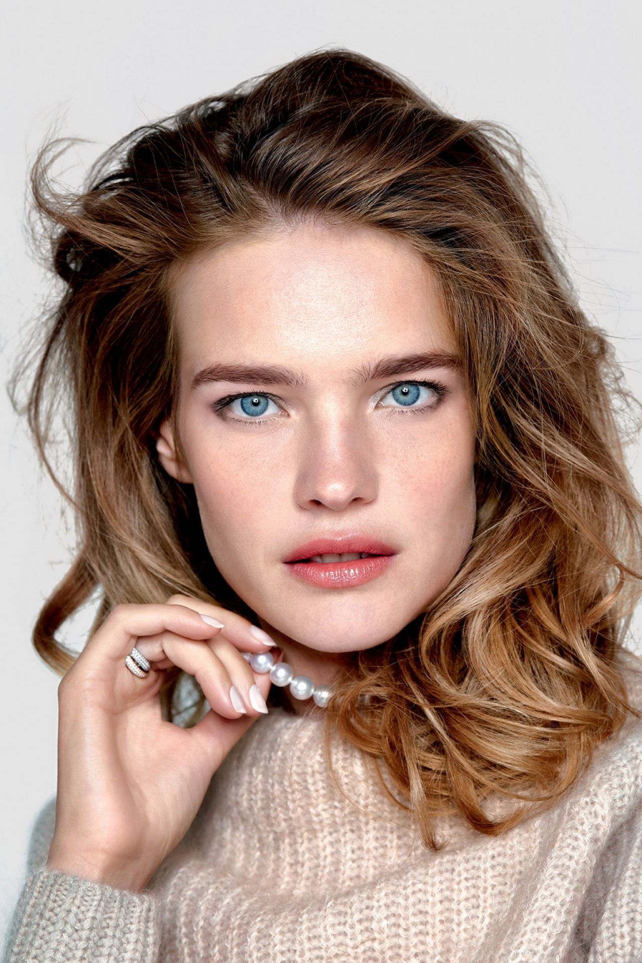 Natalia Vodianova, Stunning wallpapers, 1280x1920 HD Phone