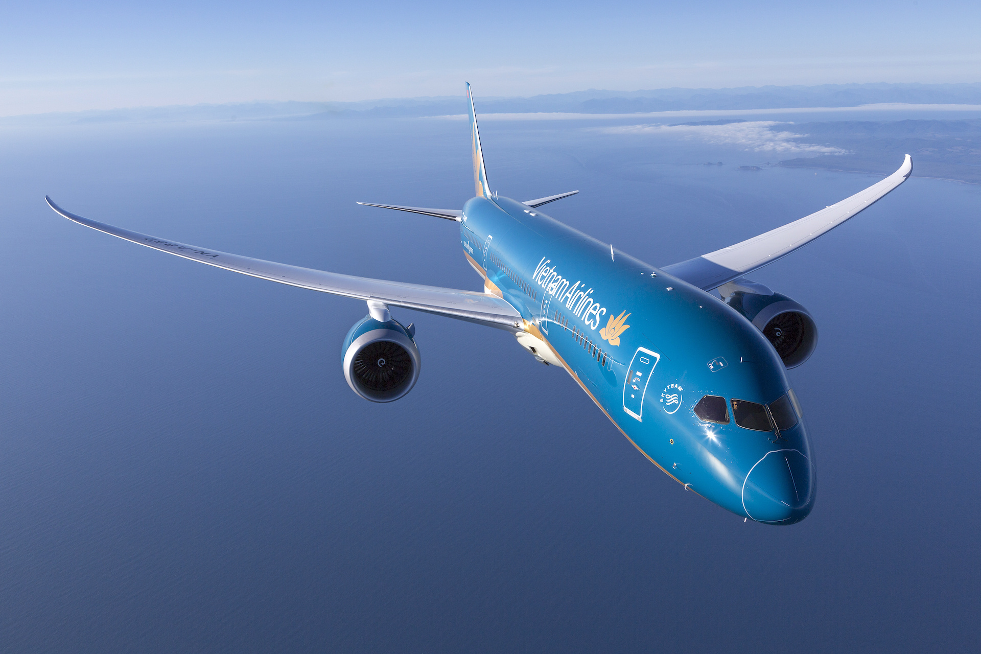 Vietnam Airlines, Safe flights, Quality assurance, 1920x1280 HD Desktop