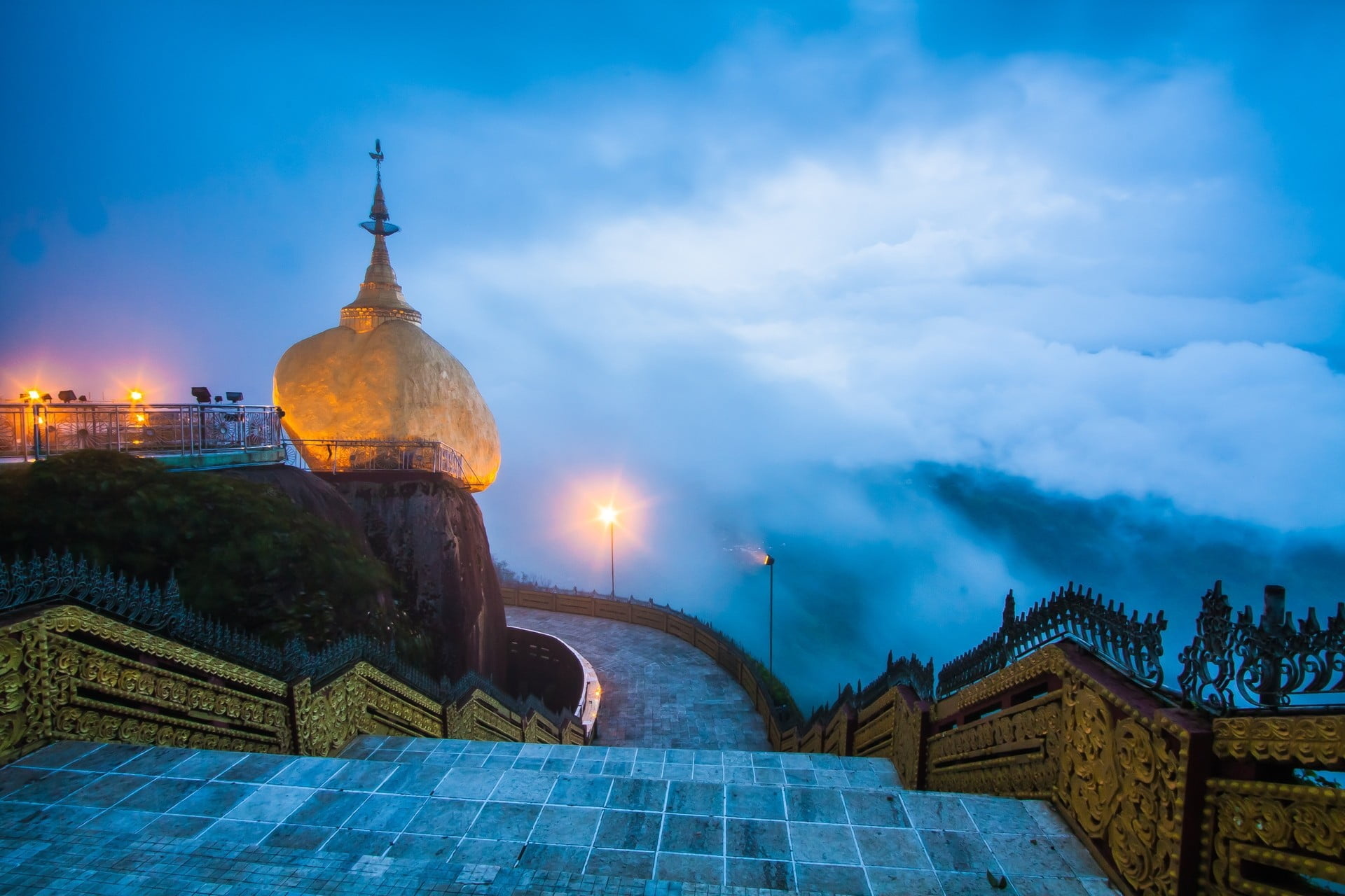 Naypyidaw (Myanmar), Golden temple, Natural landscapes, Myanmar beauty, 1920x1280 HD Desktop