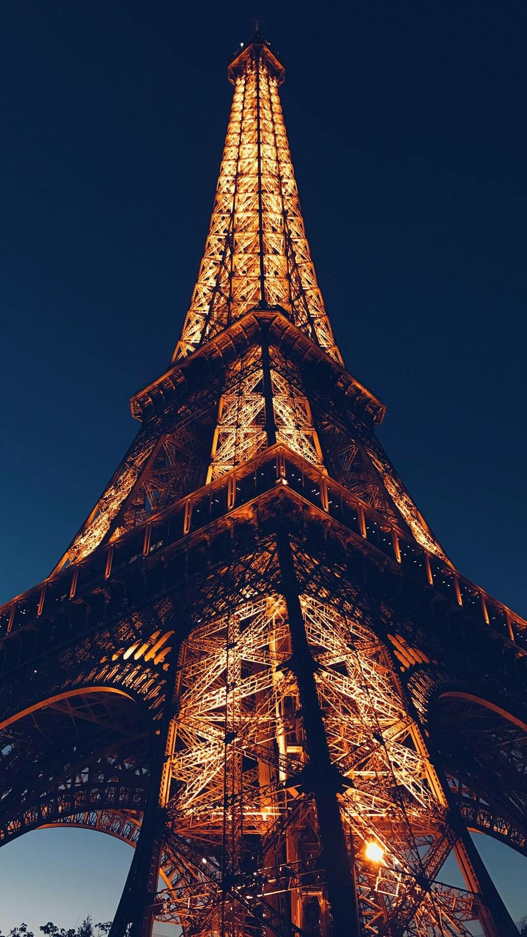 Gabriela Yiyi's scene, Paris wallpaper, Eiffel Tower beauty, 1080x1920 Full HD Phone