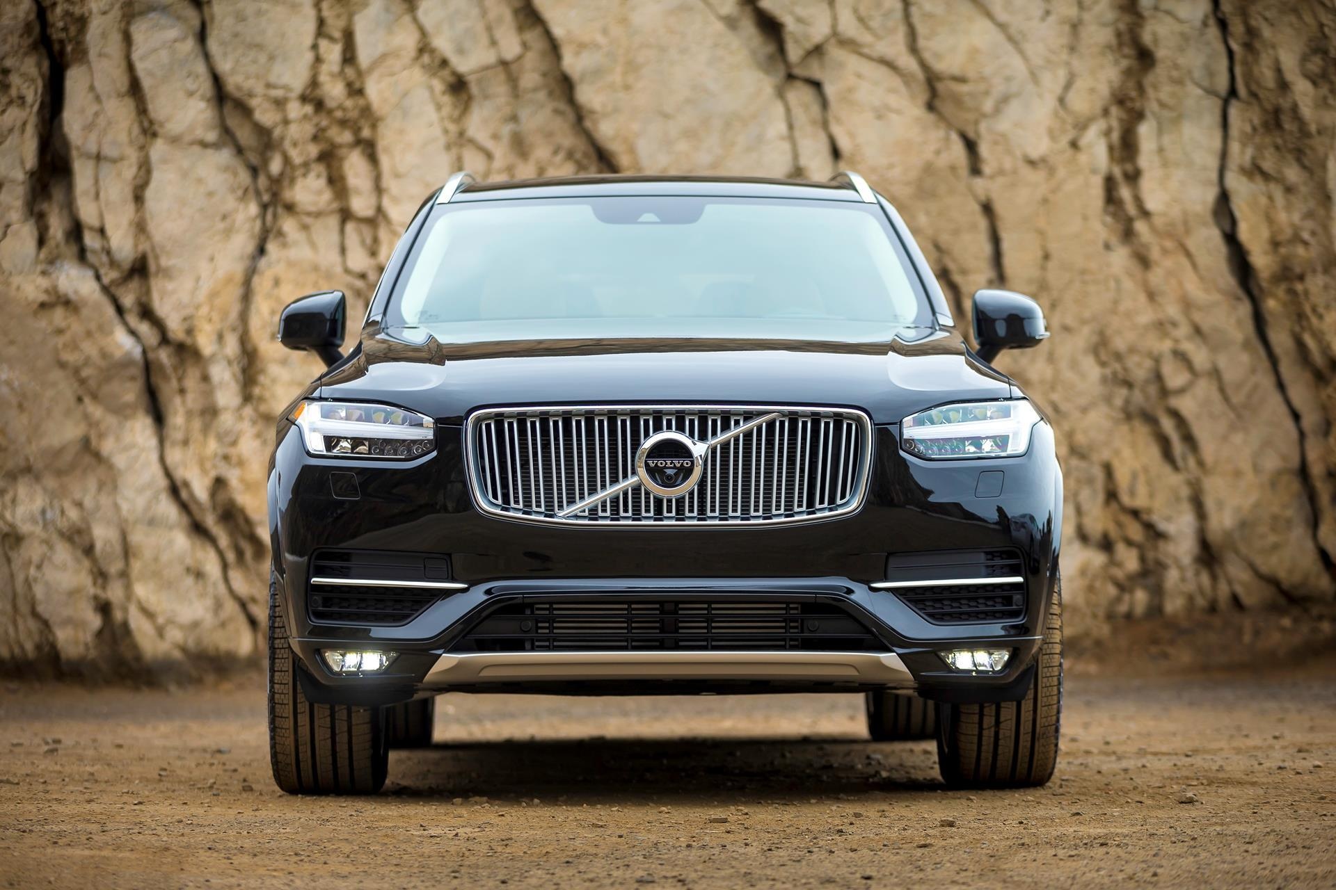 Volvo XC90, Sophisticated luxury, Exquisite interior, Intelligent safety, 1920x1280 HD Desktop