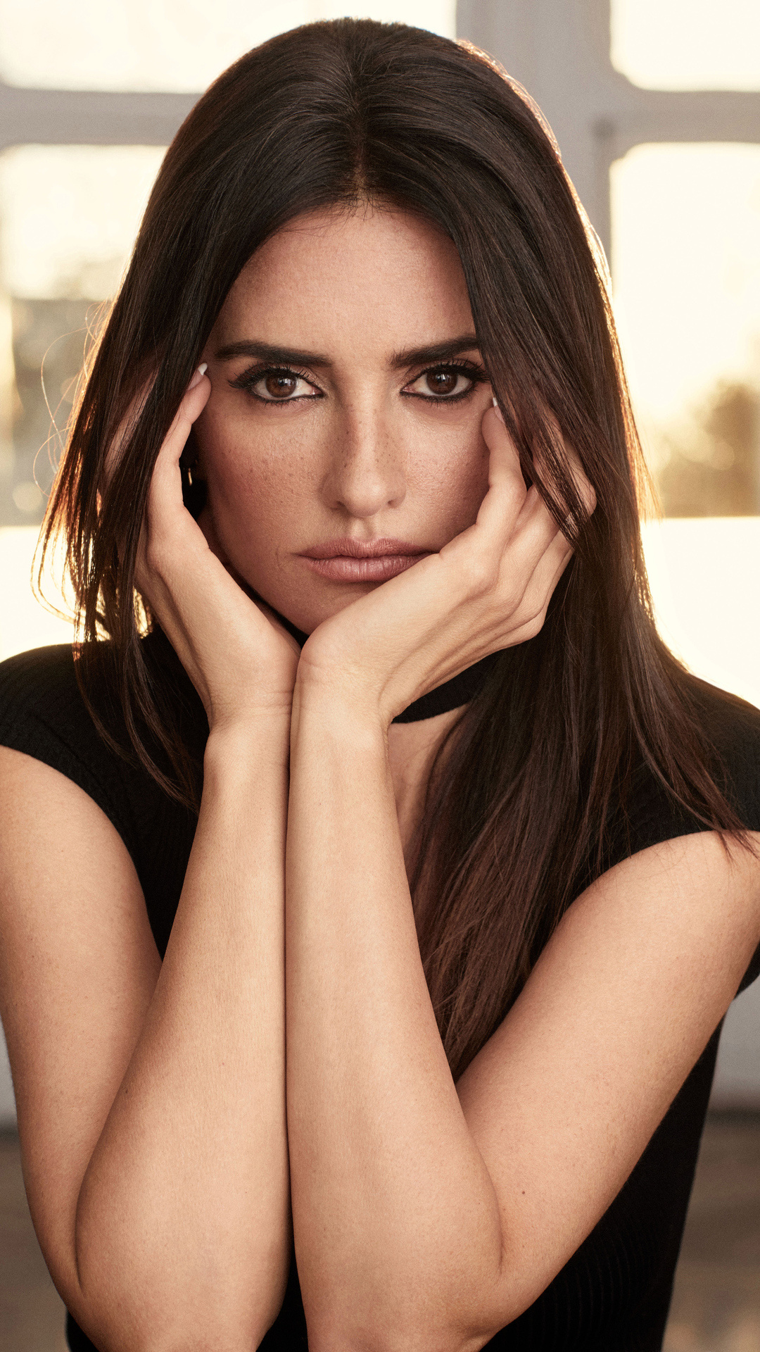 Carpisa campaign 2020, Penelope Cruz Wallpaper, 1080x1920 Full HD Phone