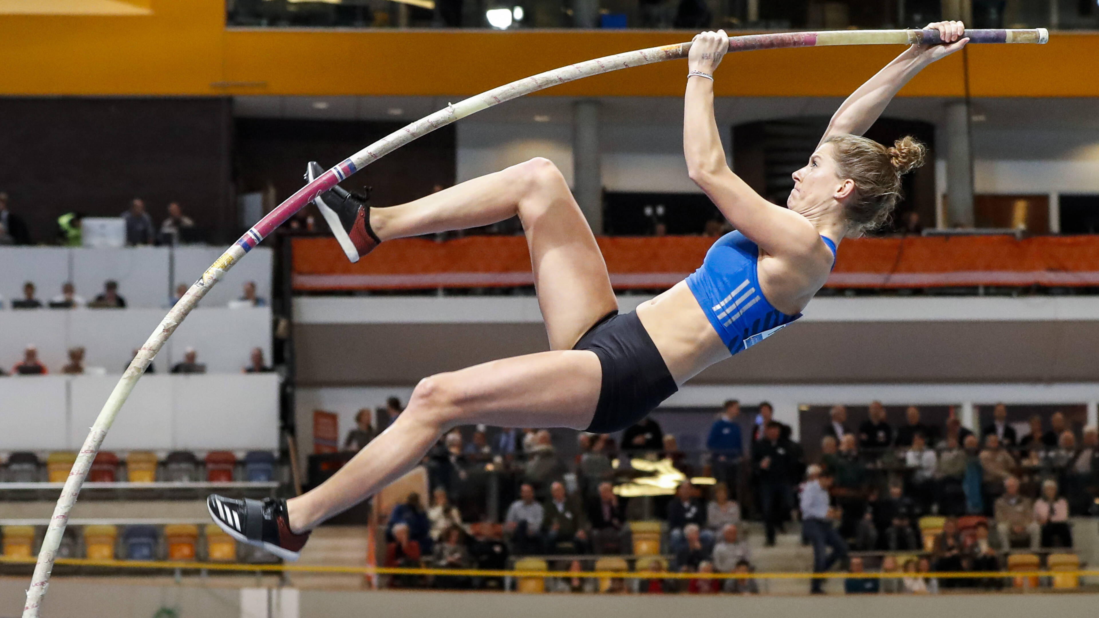 Femke Pluim, Pole Vaulting Wallpaper, 3840x2160 4K Desktop