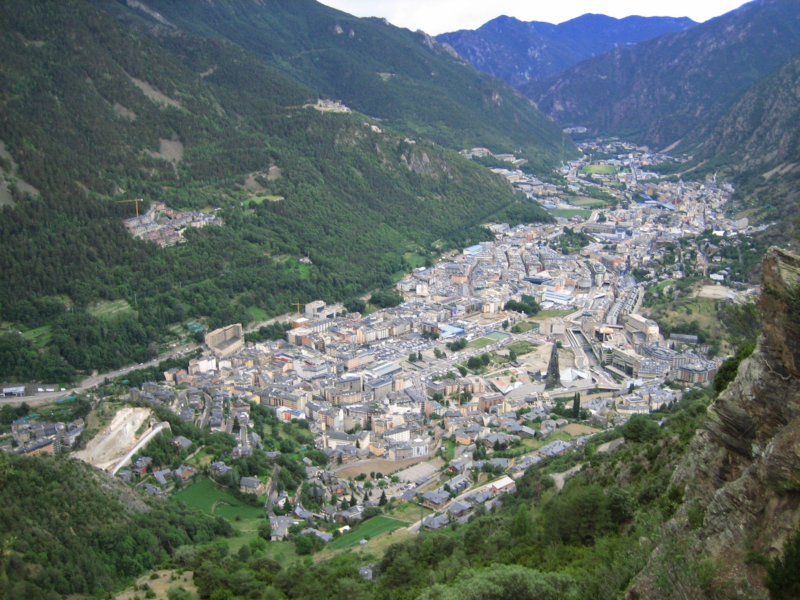 Andorra la Vella, Travels, wallpapers, 2600x1950 HD Desktop