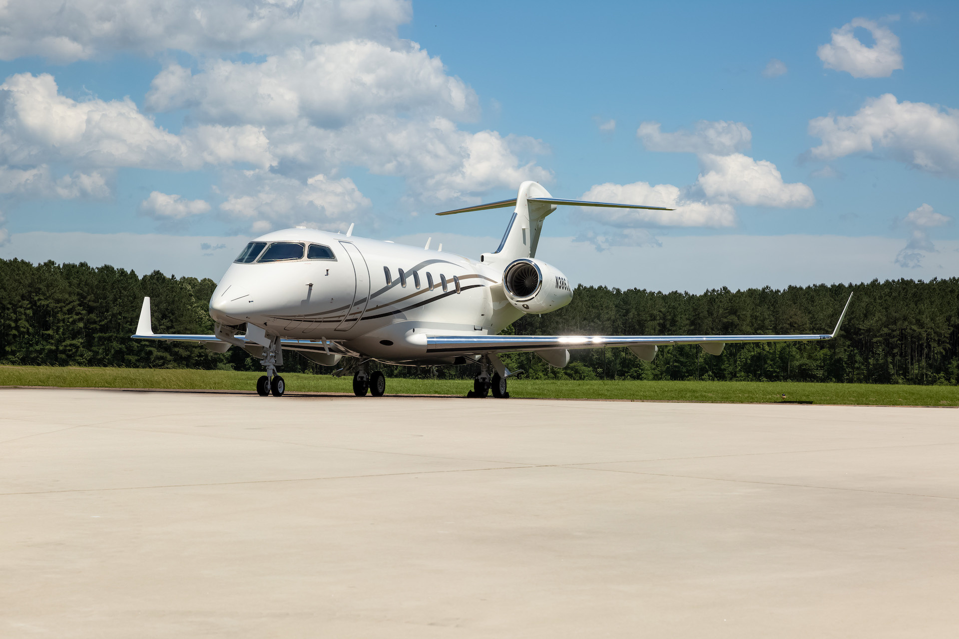 Bombardier Challenger 300, 2013, For sale, 1920x1280 HD Desktop