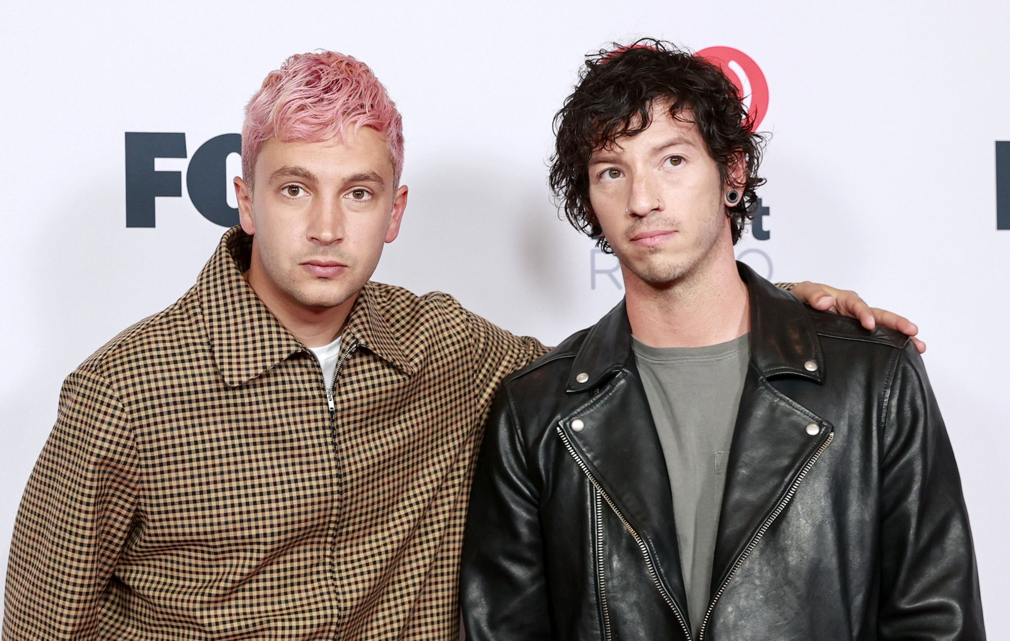 Josh Dun, Twenty One Pilots, Tyler Joseph, 2000x1270 HD Desktop