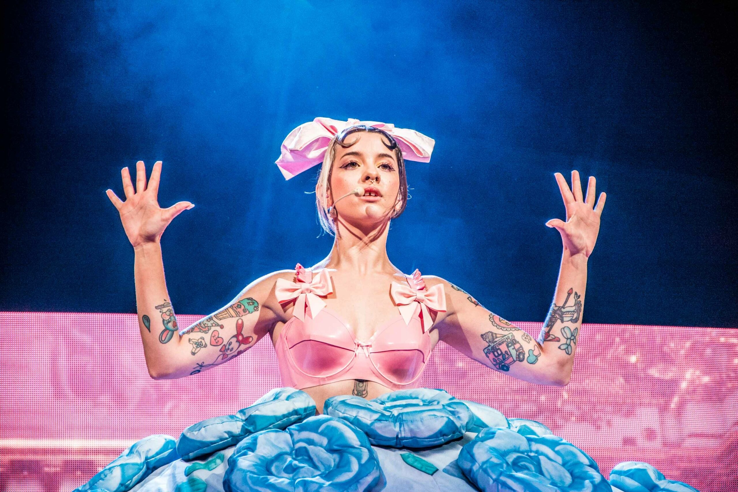 O2 Shepherds Bush Empire, Melanie Martinez Wallpaper, 2560x1710 HD Desktop