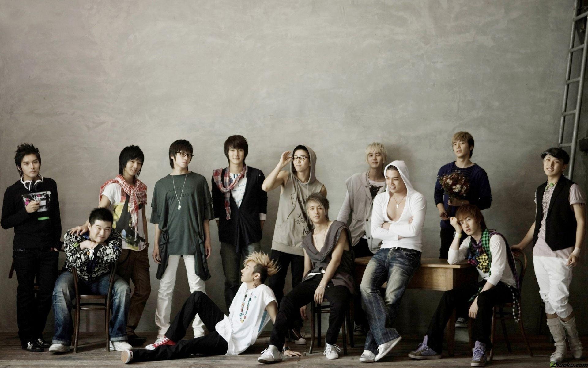 Super Junior, Trend-setting fashion, Energetic performances, Charismatic members, 1920x1200 HD Desktop