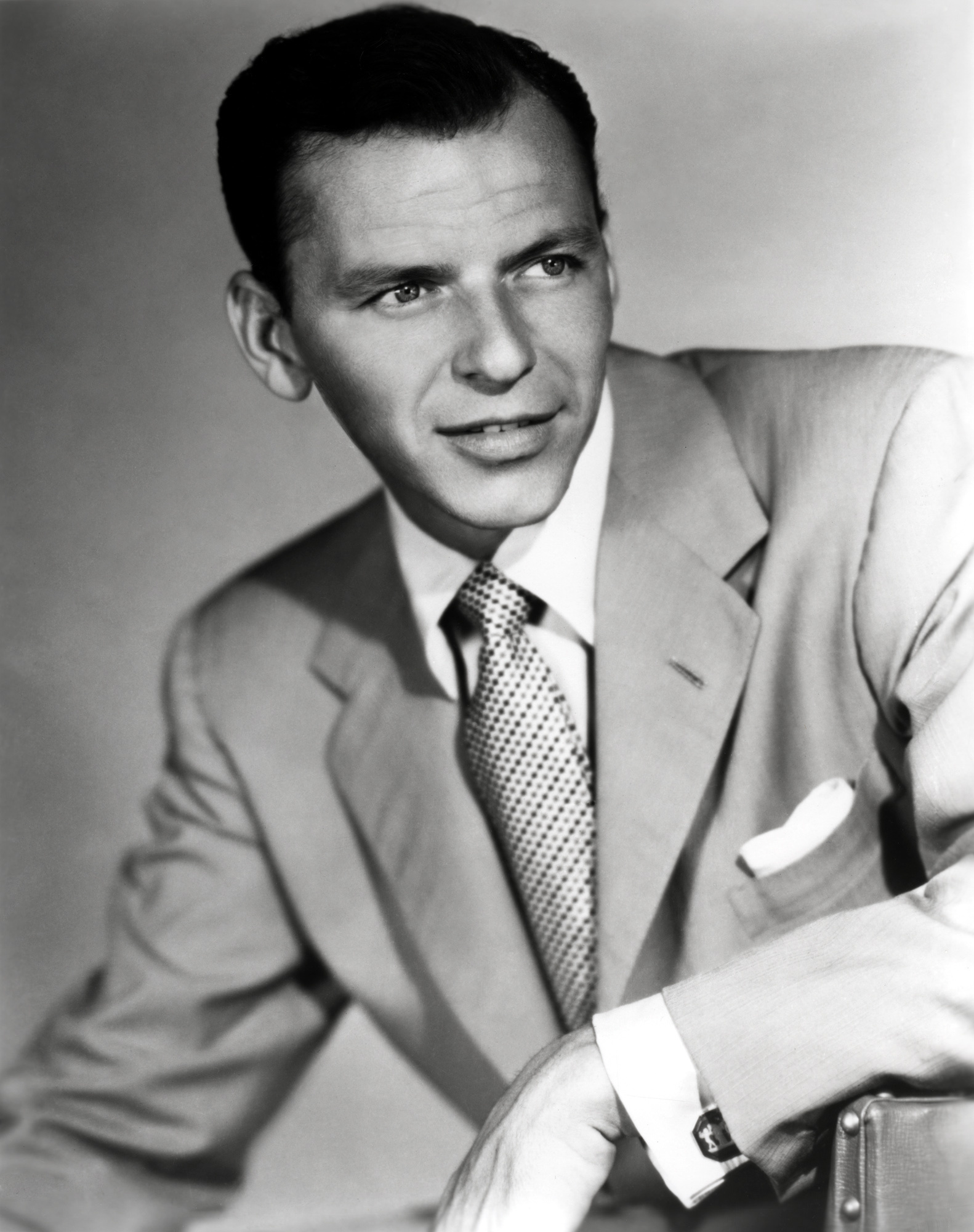 Frank Sinatra, Wallpapers photos, Desktop mobile tablet, Free download, 1590x2000 HD Phone