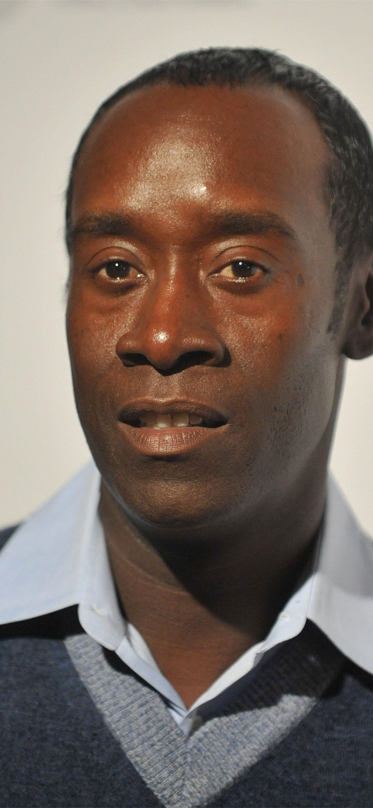 Best Don Cheadle iPhone wallpapers, Captivating actor, Emotional depth, Multi-talented artist, 1290x2780 HD Phone