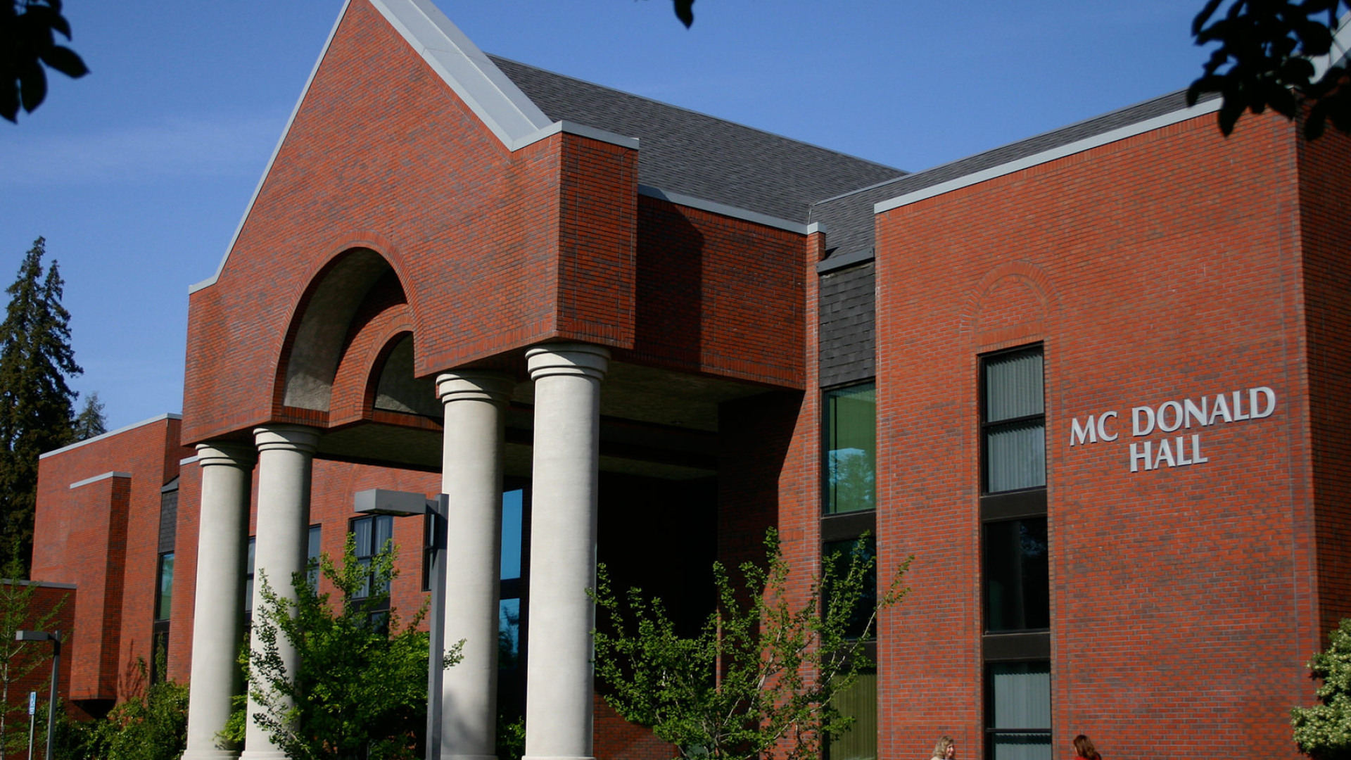 Fresno Pacific University, Main campus, Higher education, Academic campus life, 1920x1080 Full HD Desktop