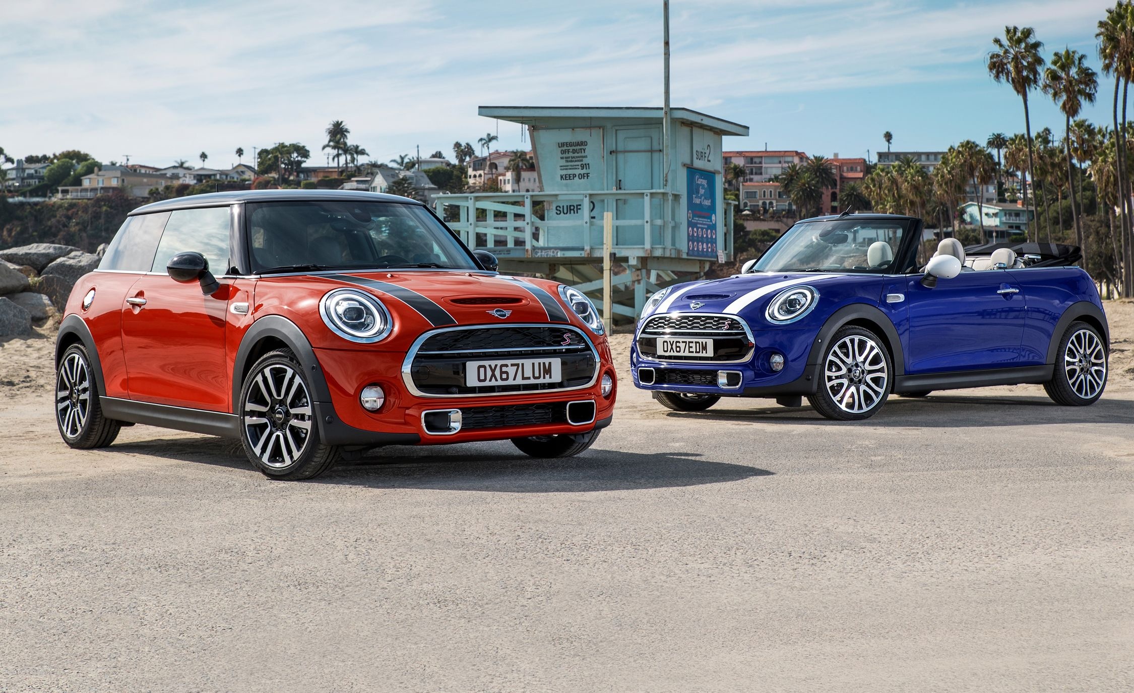 MINI Hardtop, Stylistic updates, 2019 model, Car and Driver, 2250x1380 HD Desktop