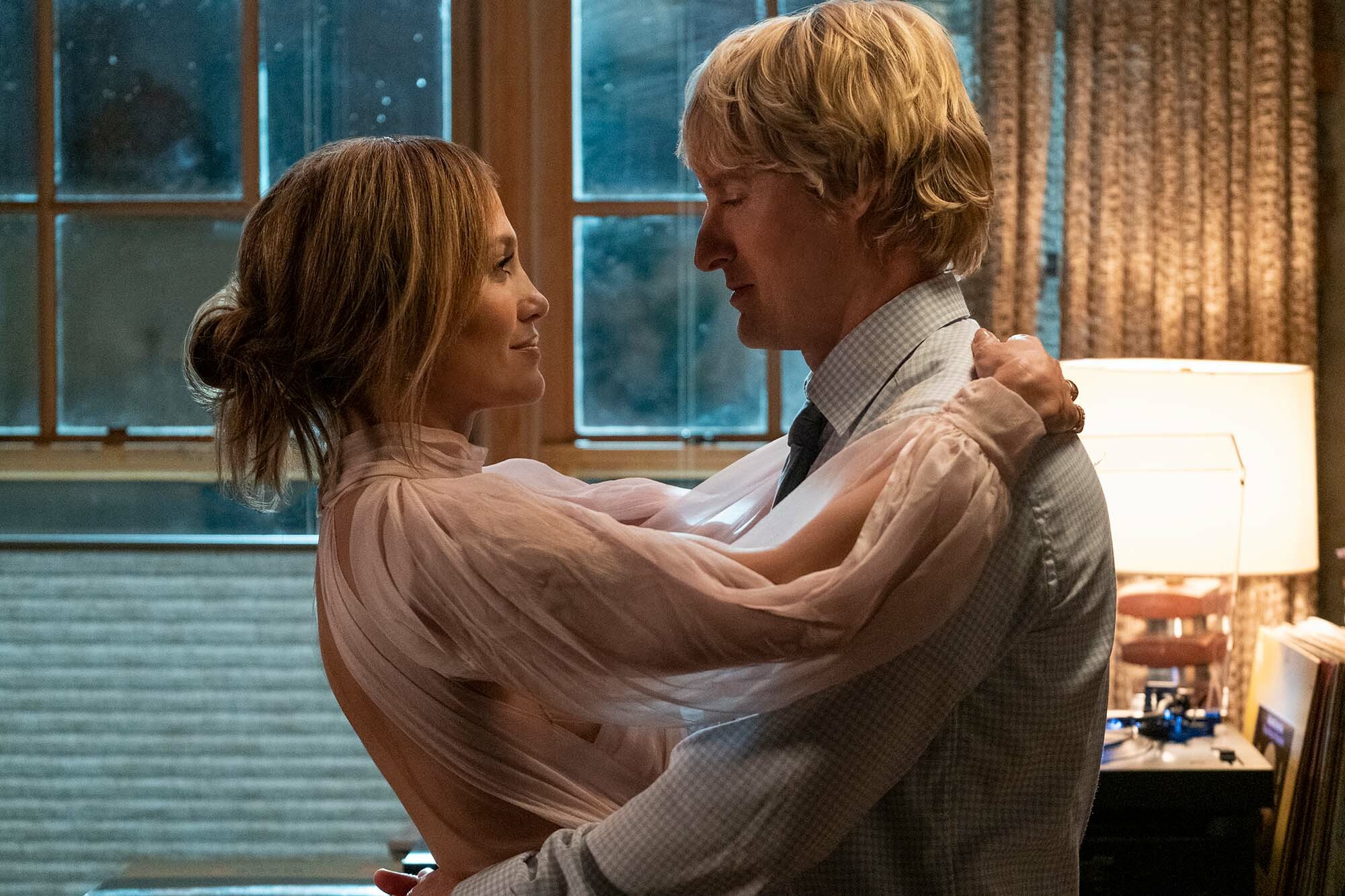 J. Lo and Owen Wilson, Marry Me (Movie) Wallpaper, 2000x1340 HD Desktop