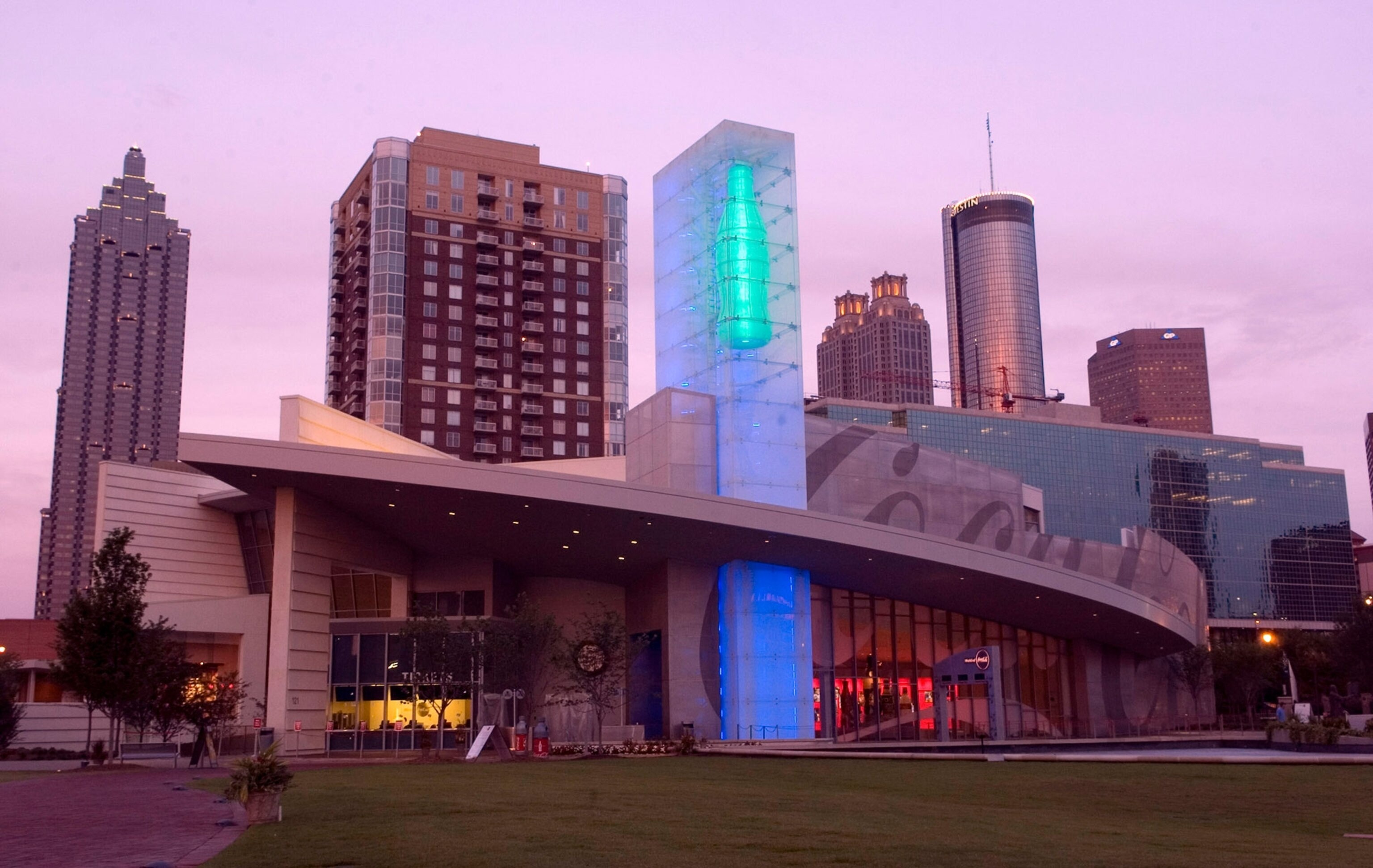 World of Coca-Cola, Atlanta, Food museums, Factories, 3080x1950 HD Desktop