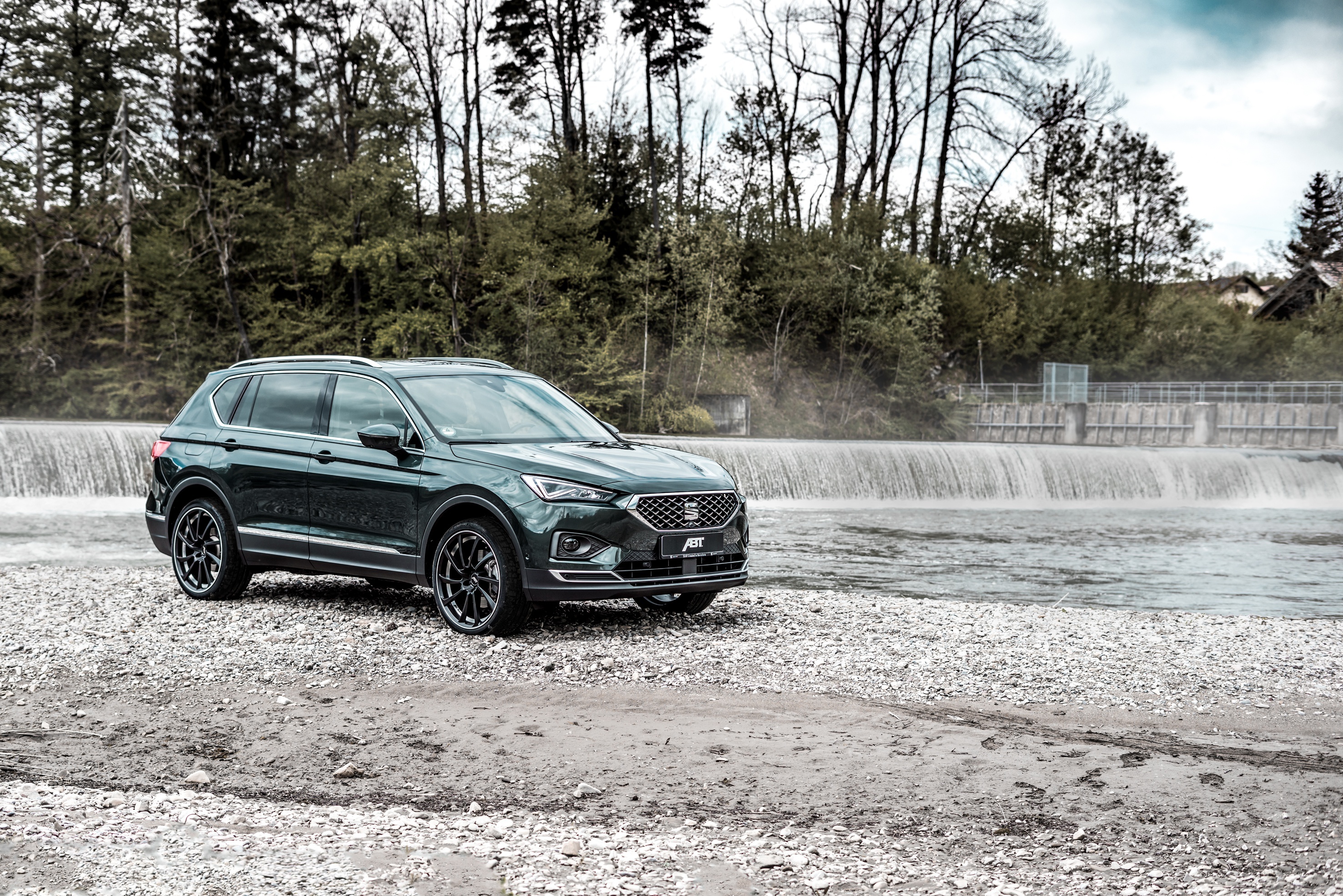 Seat vehicles, Tarraco model, HD wallpaper, Striking presence, 2960x1970 HD Desktop