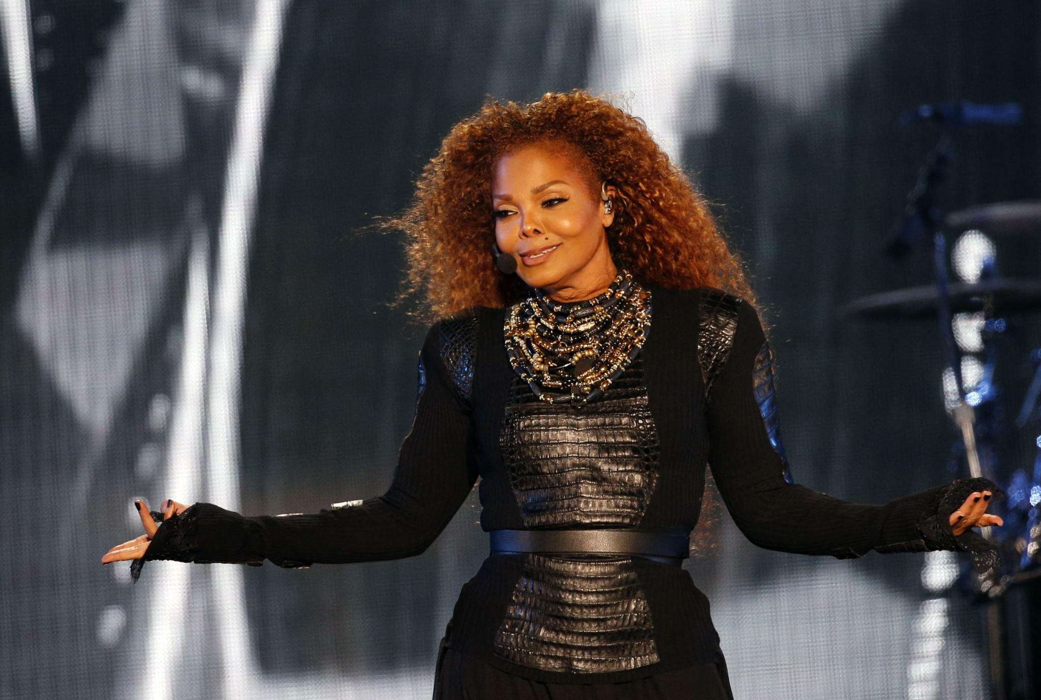 Janet Jackson, Depression struggles, Panorama society, Tagesspiegel article, 2050x1380 HD Desktop