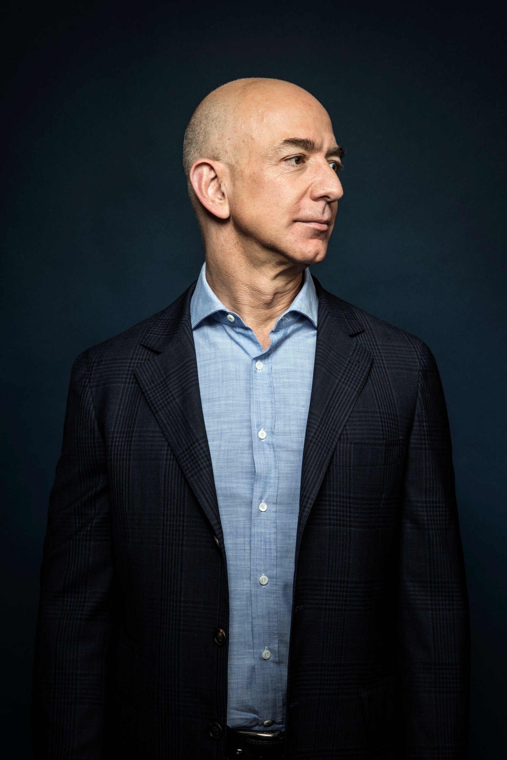 Jeff Bezos, Extortion scandal, National Enquirer, Journalistic fallout, 1710x2560 HD Phone