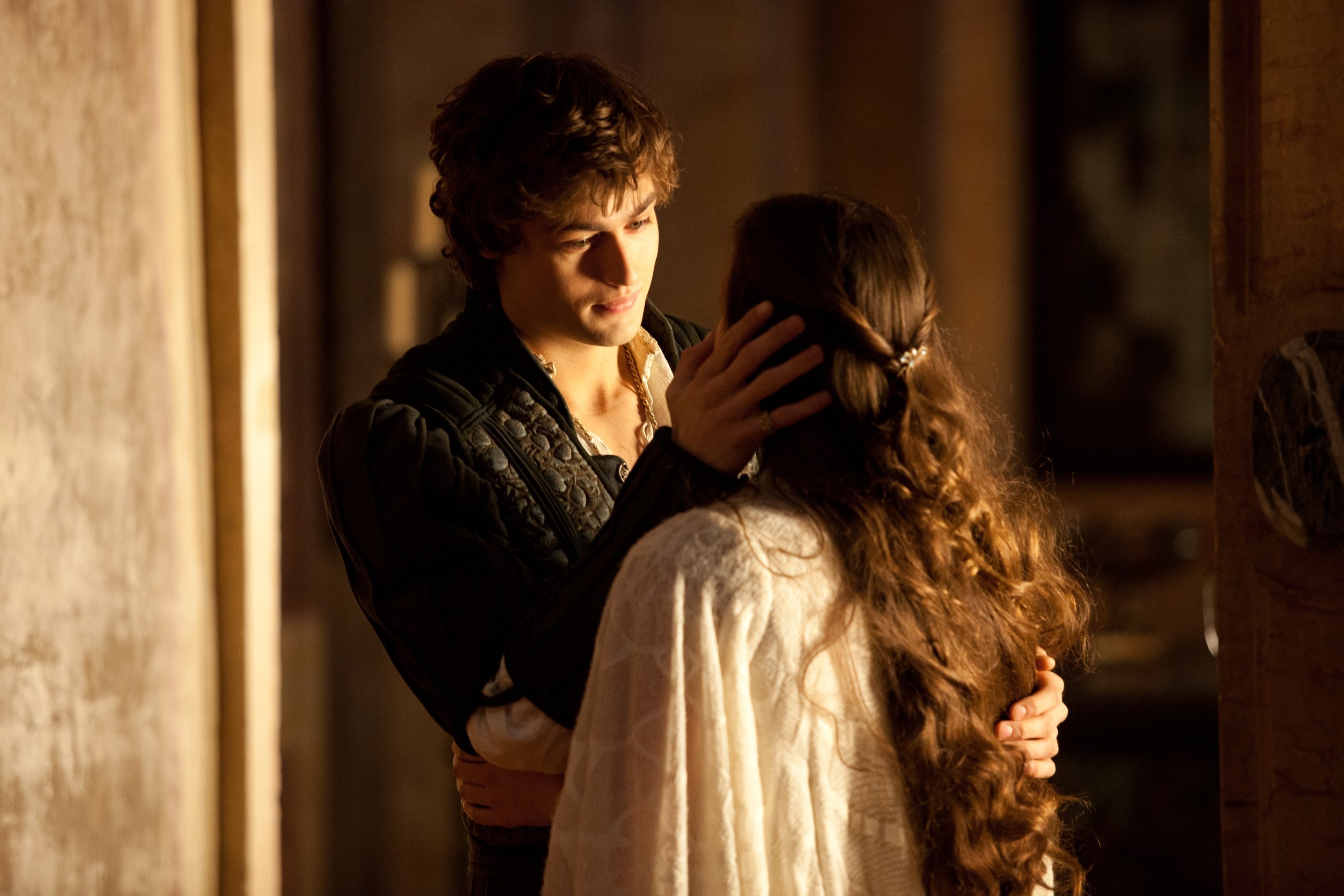 Douglas Booth and Hailee Steinfeld, Romeo + Juliet Wallpaper, 3000x2000 HD Desktop