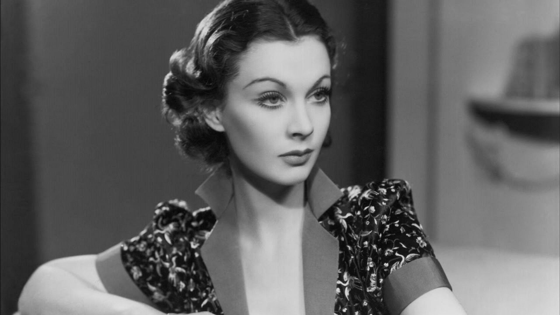 Vivien Leigh, Captivating images, Vintage photos, Classic movie backgrounds, 1920x1080 Full HD Desktop