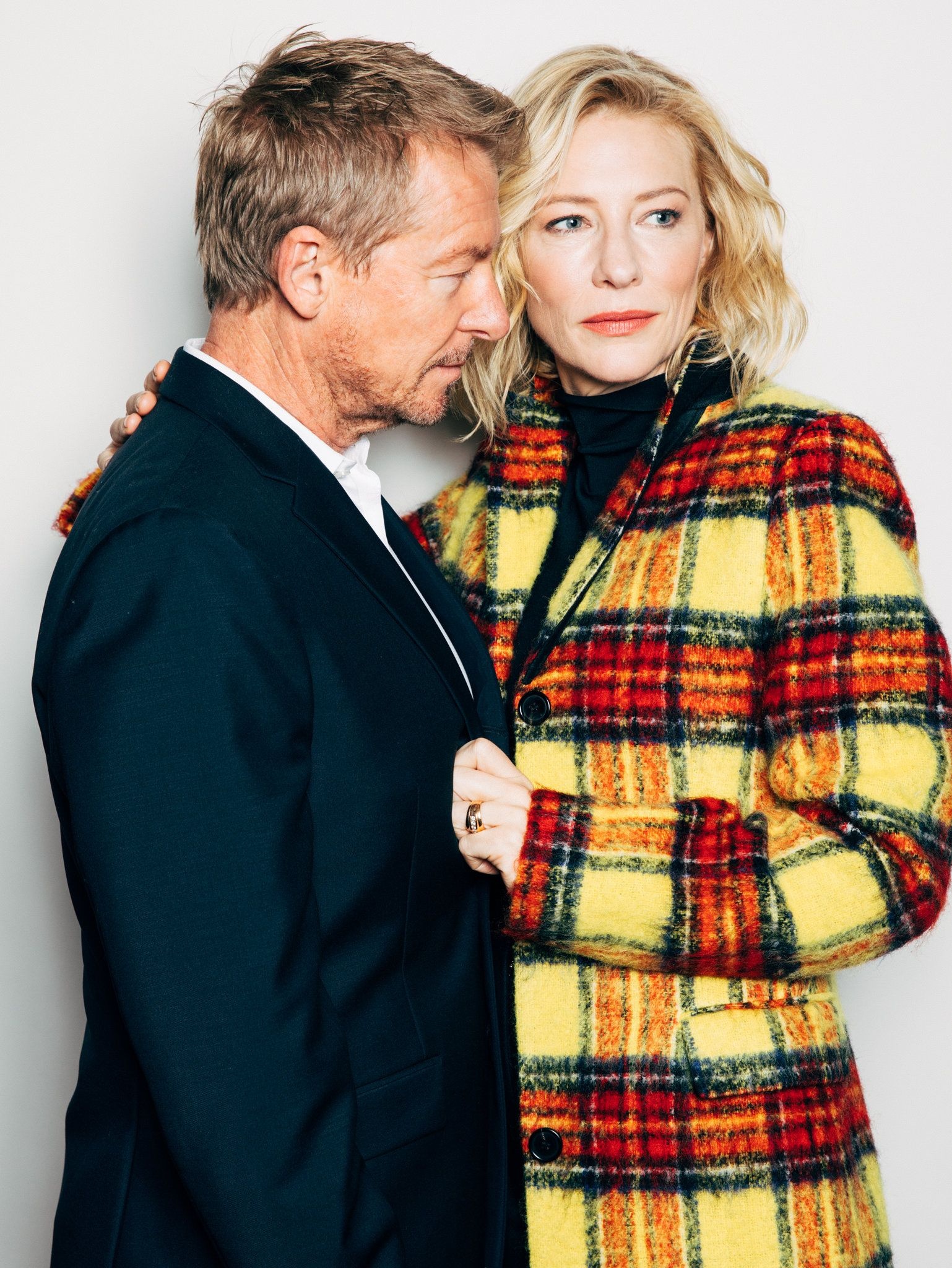 Richard Roxburgh, Movies, Cate Blanchett, Love and battle, 1540x2050 HD Phone