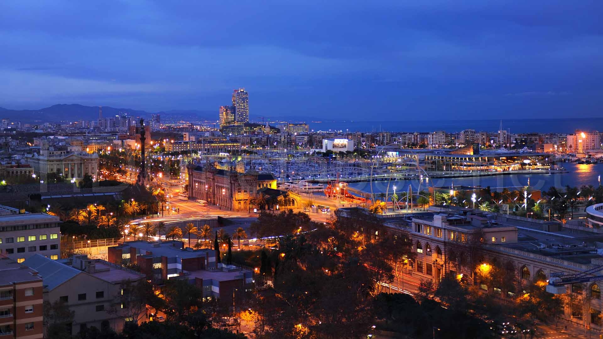 Barcelona City, Travels, Barcelona at night, Nighttime charm, 1920x1080 Full HD Desktop