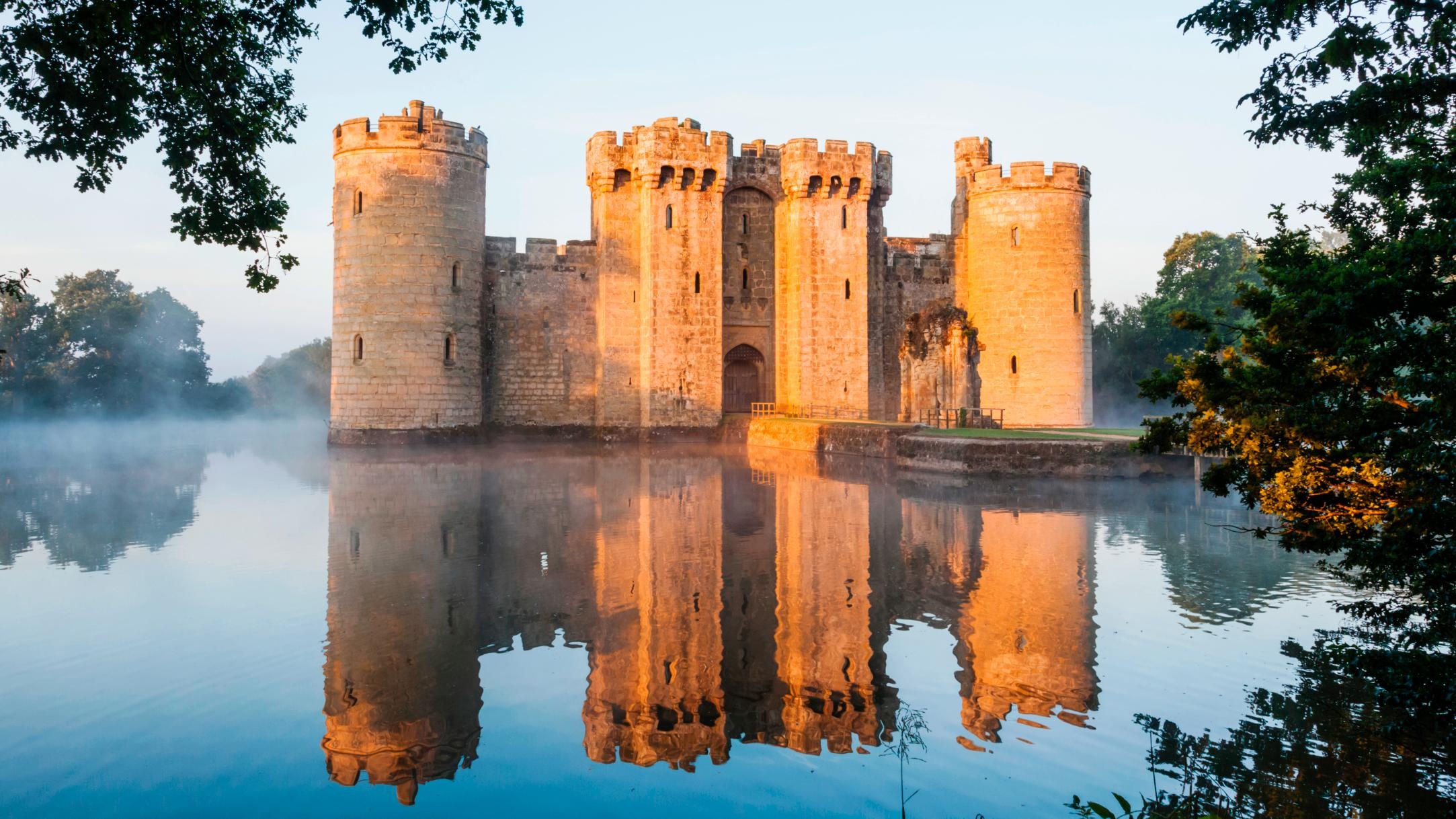 Beautiful castles, Bodiam Castle, Historic architecture, Remarkable structure, 2170x1220 HD Desktop