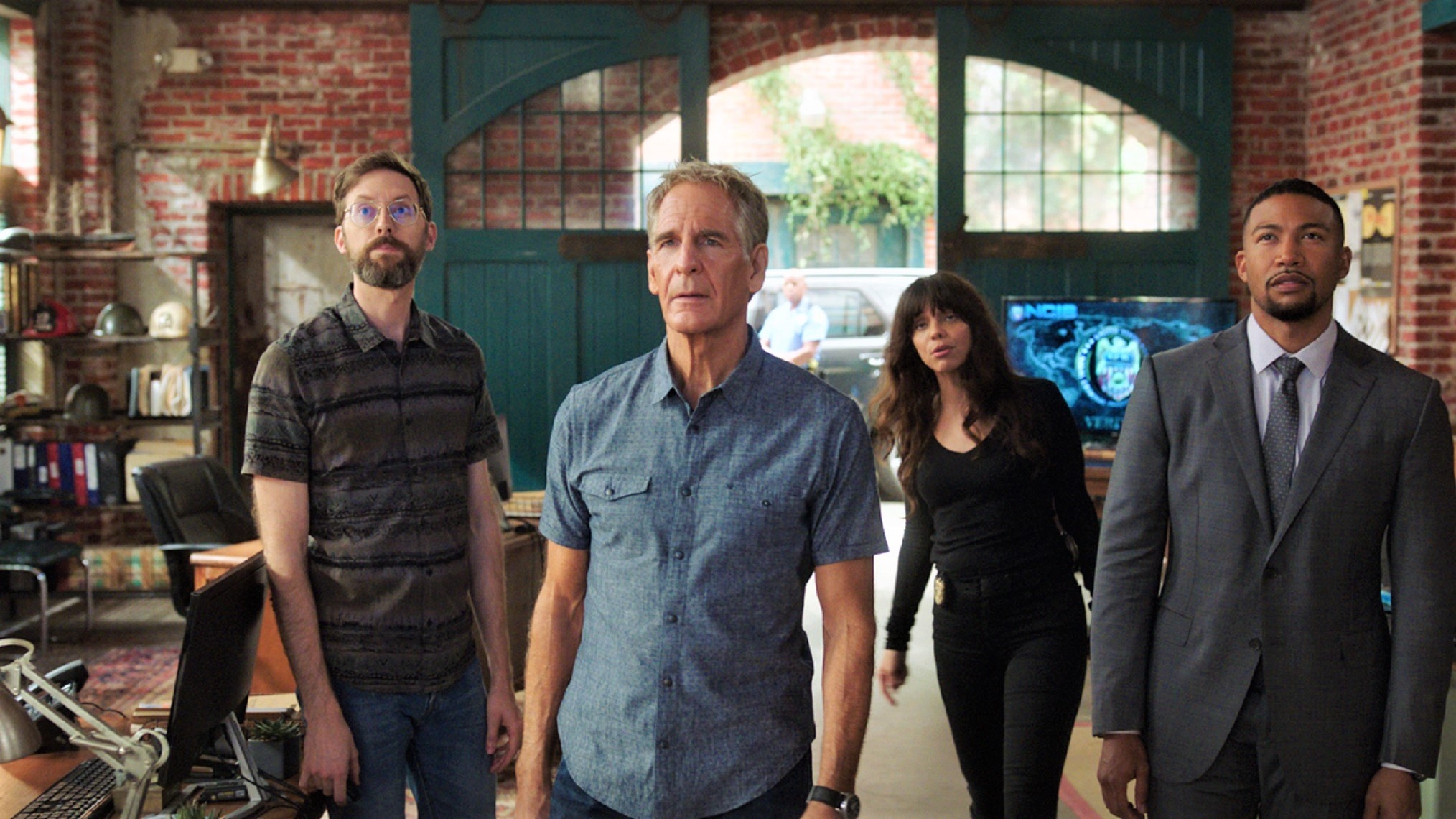 S07E15, NCIS: New Orleans Wallpaper, 2030x1140 HD Desktop