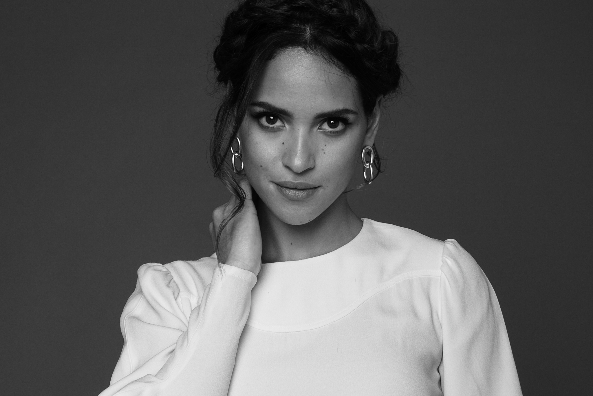 Adria Arjona, Emerald City series, Dorothy Gale, National Broadcasting Company, 2050x1370 HD Desktop