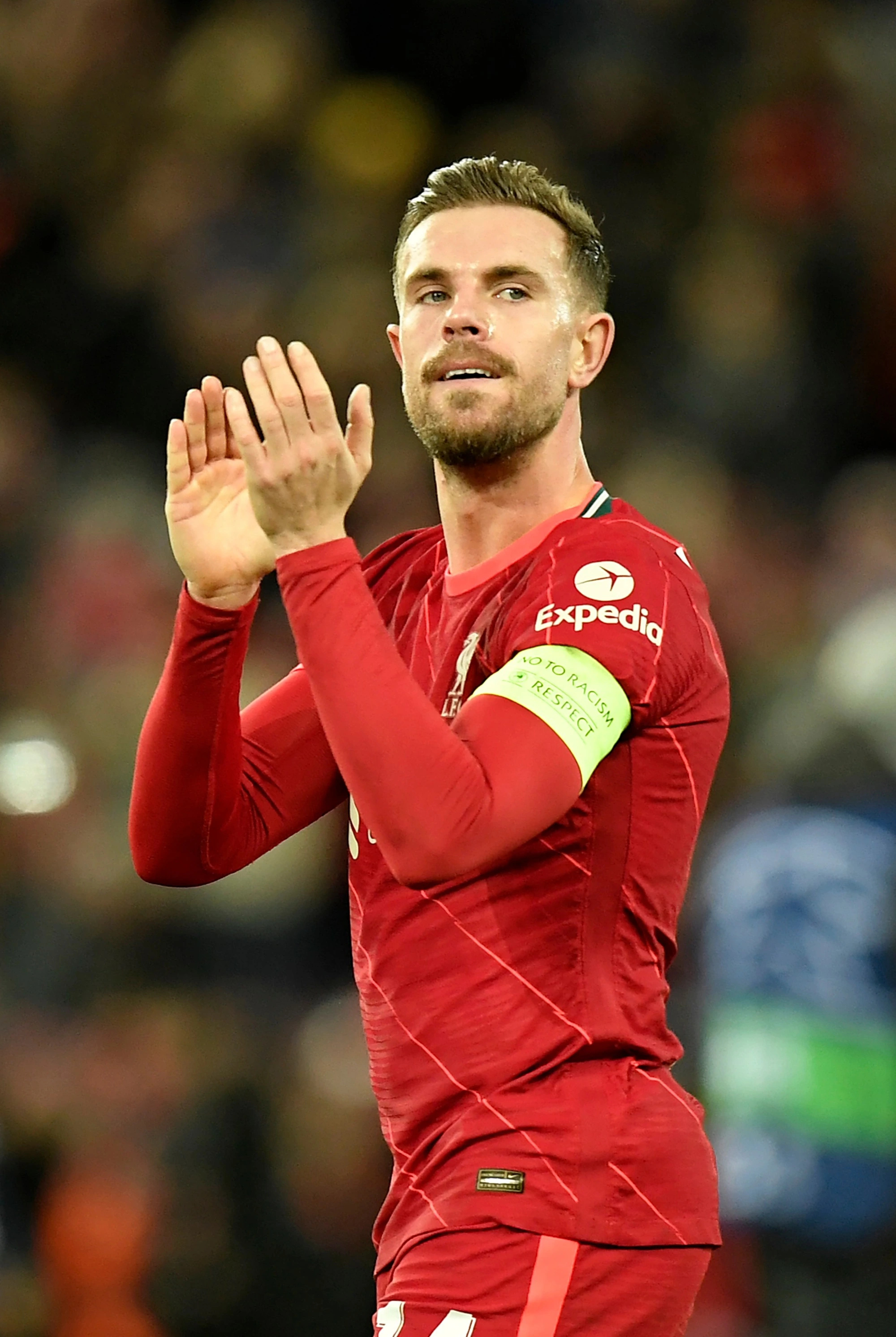 Henderson sports, Liverpool captain, Player welfare, Premier league, 2000x2990 HD Phone