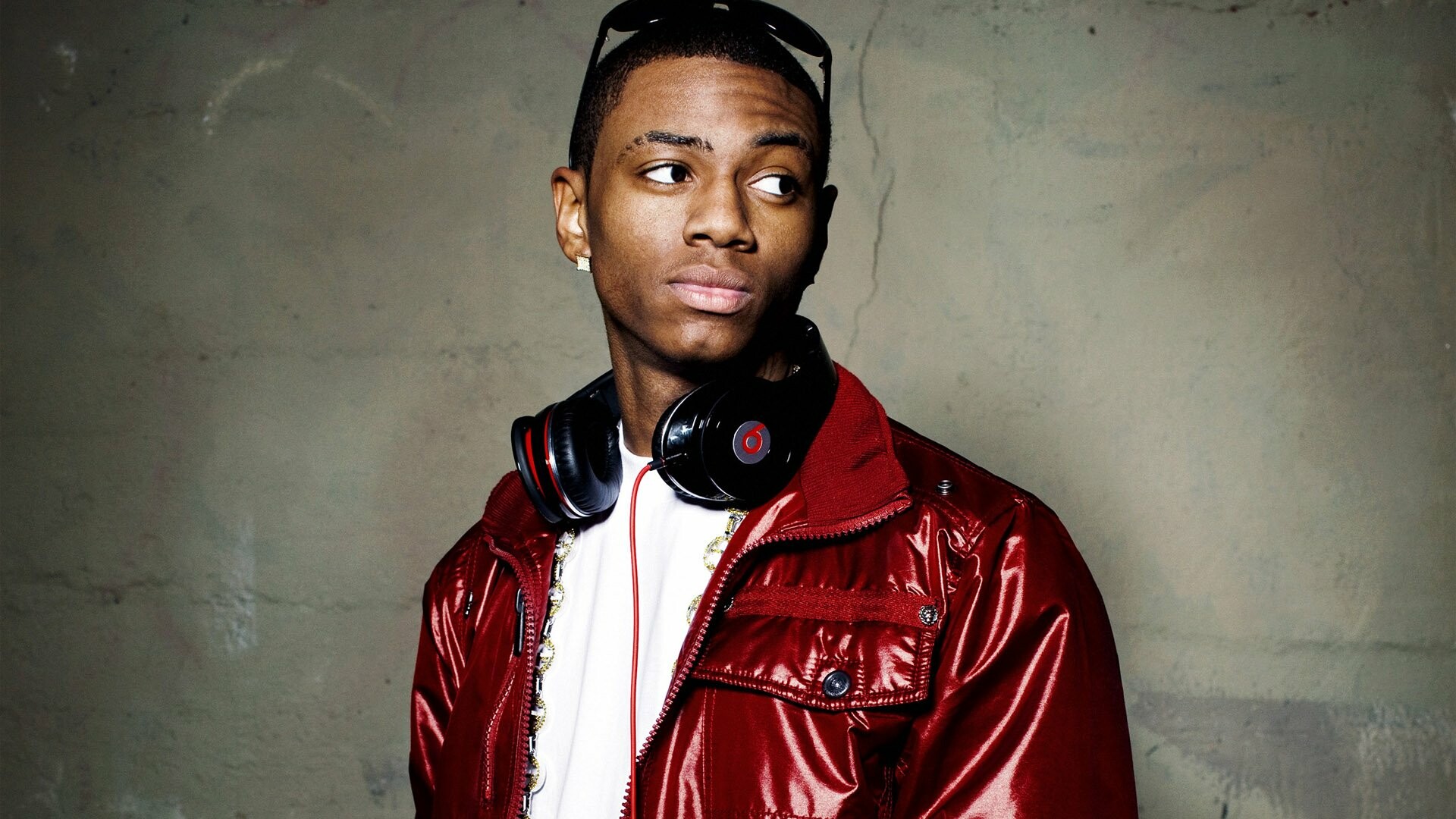 Soulja Boy rap, Hip hop artist, Gangsta headphones, 1920x1080 Full HD Desktop