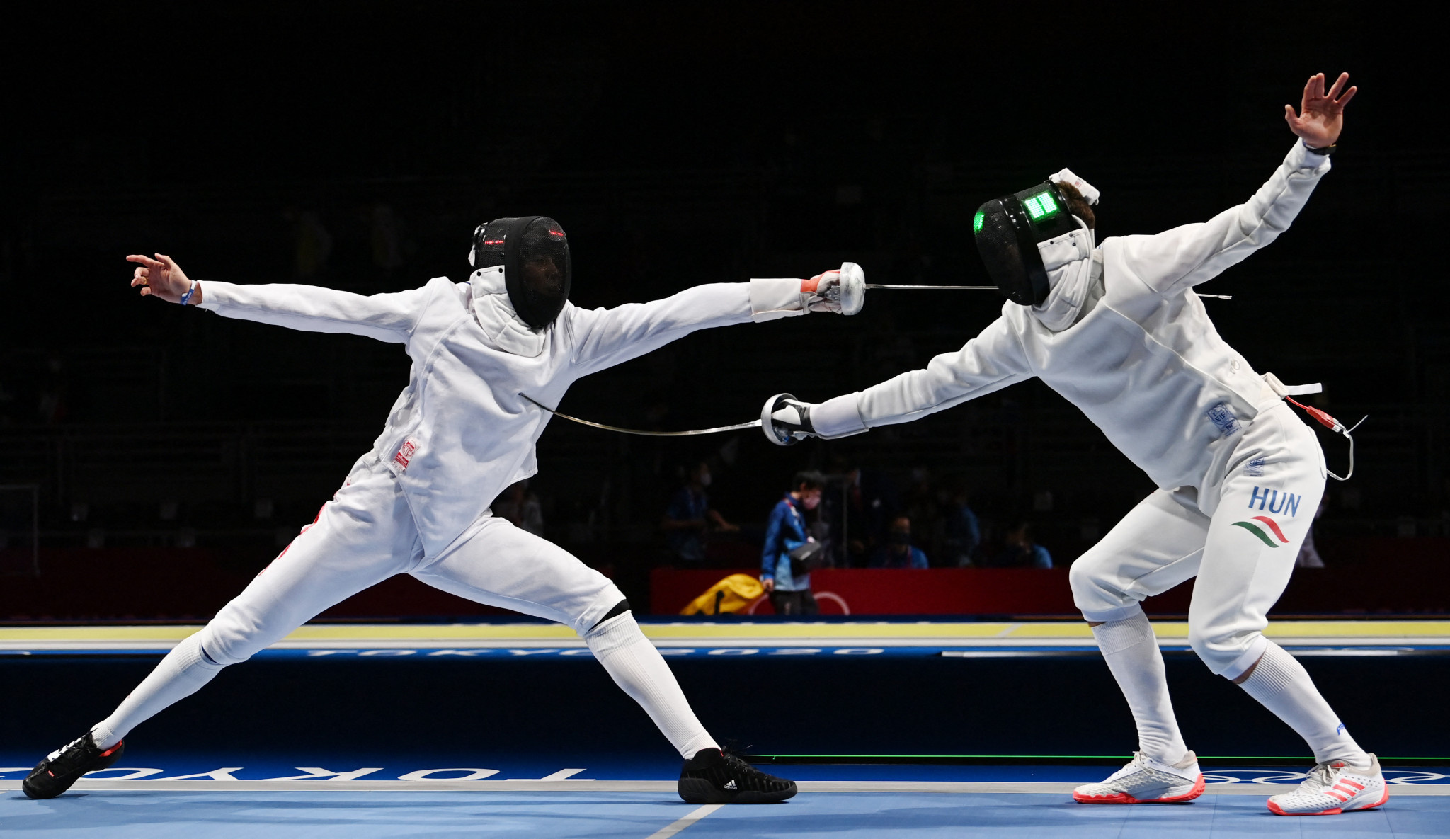 Tibor Andrasfi vs Ilian Bobrov, Fencing Wallpaper, 2050x1190 HD Desktop