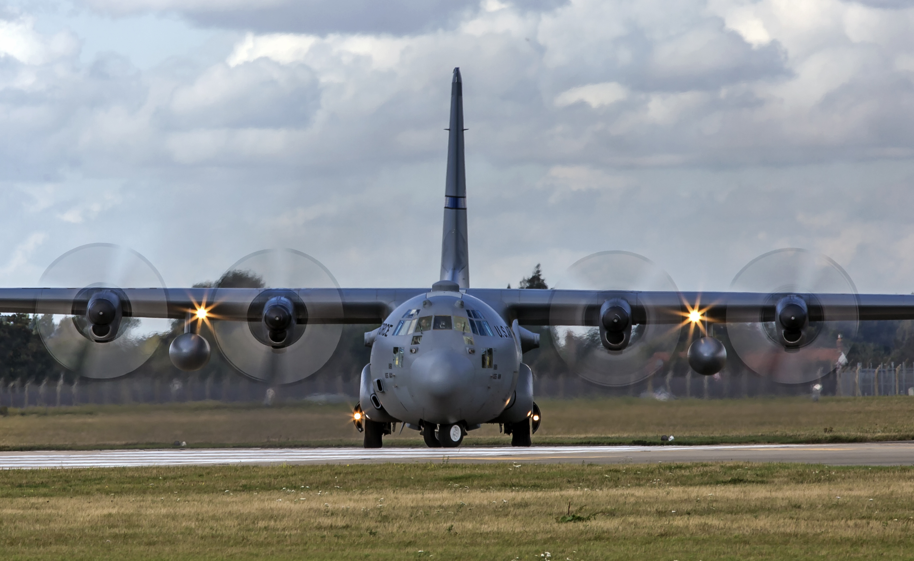 Lockheed C-130 Hercules, HD wallpaper, Mark Rourke, Mark Rourke, 3110x1910 HD Desktop