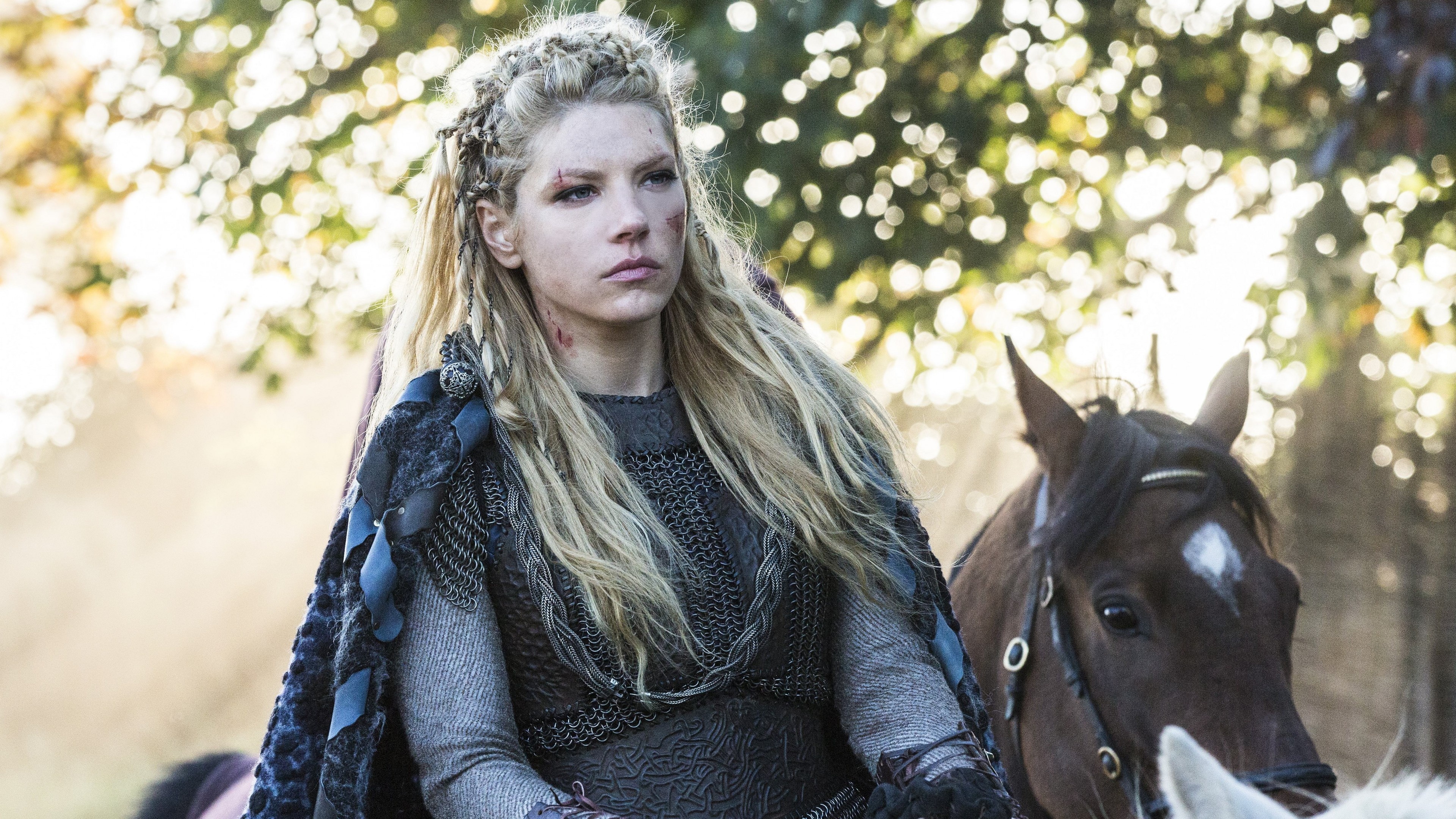 Katheryn Winnick movies, Vikings season 5, Lagertha, Travis Fimmel, 3840x2160 4K Desktop