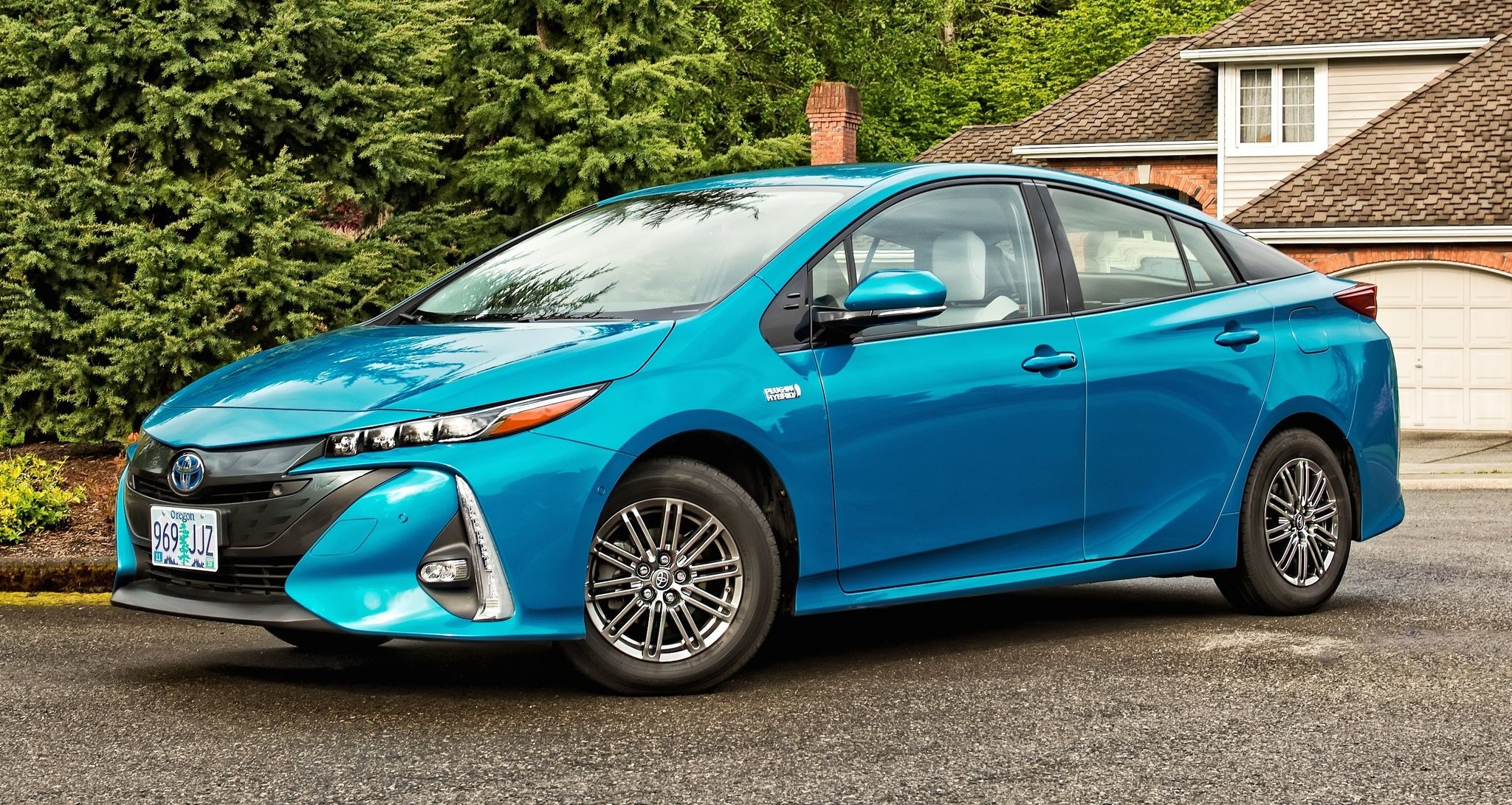 Hybrid, Toyota Prius Prime Wallpaper, 2050x1100 HD Desktop