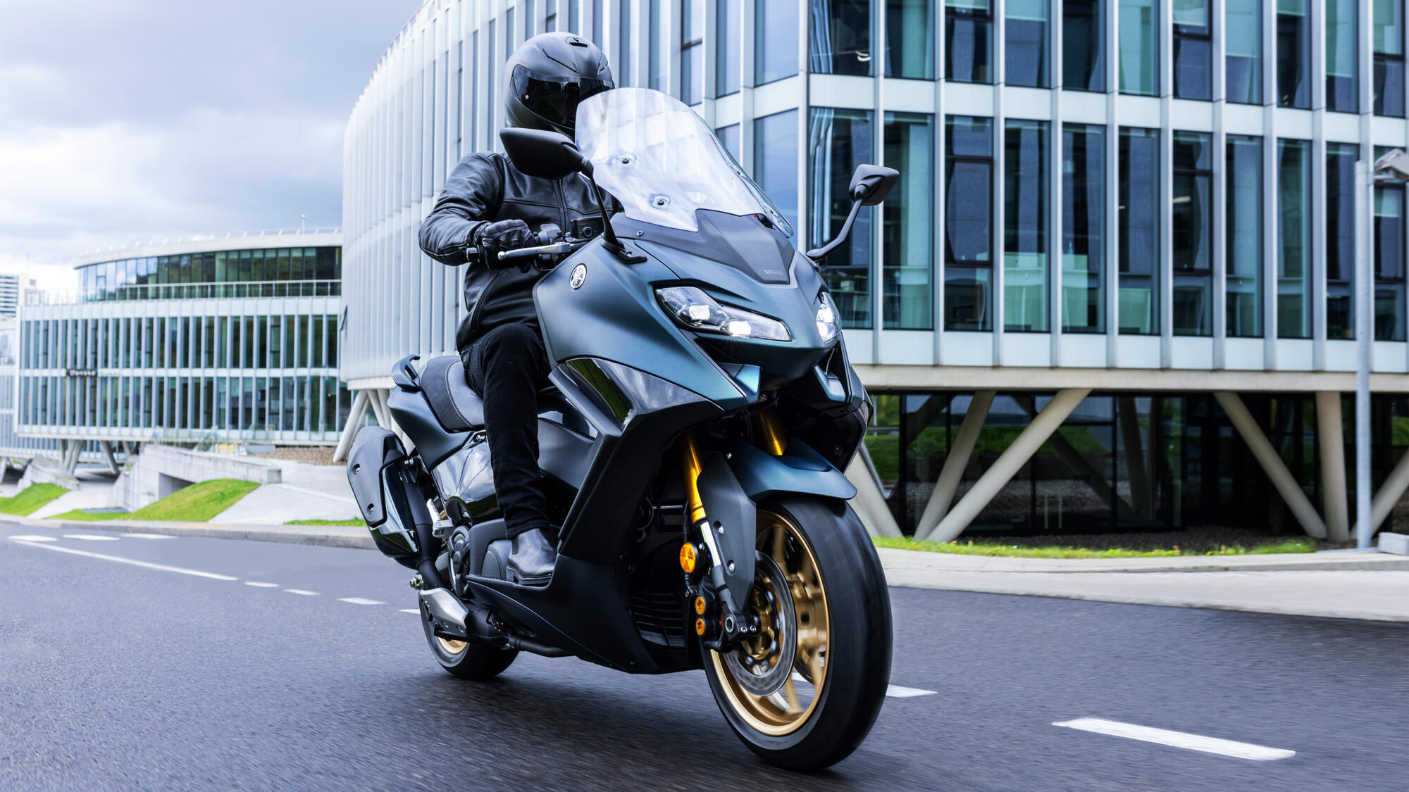 Yamaha TMAX, Hybrid possibility, Adventure Rider, Auto, 2000x1130 HD Desktop