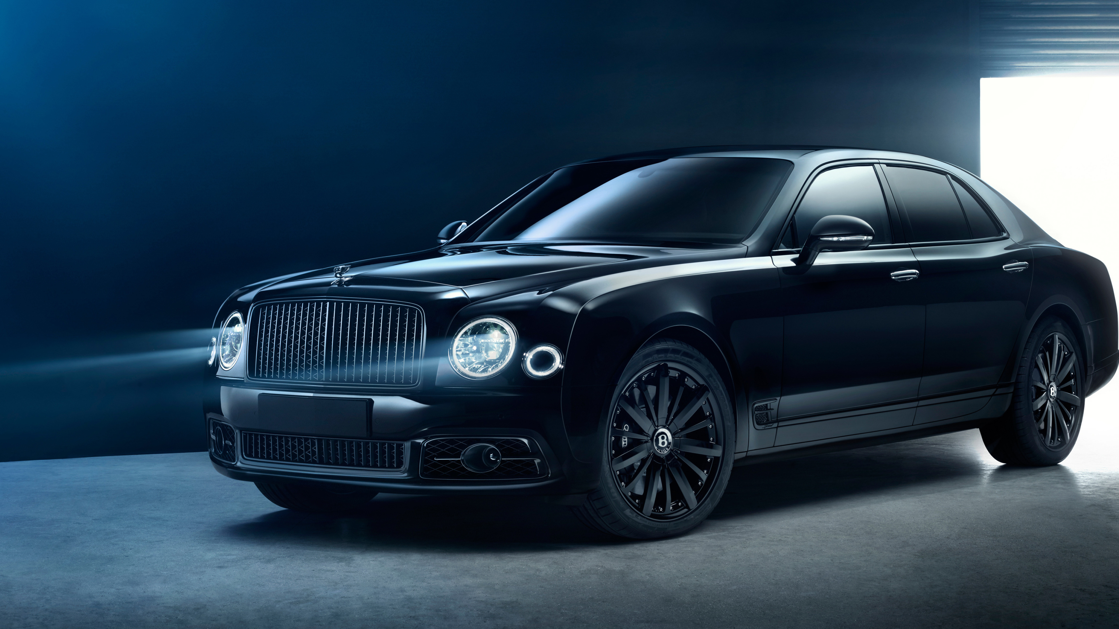 Bentley Mulsanne, Luxury craftsmanship, Iconic elegance, Exquisite details, 3840x2160 4K Desktop