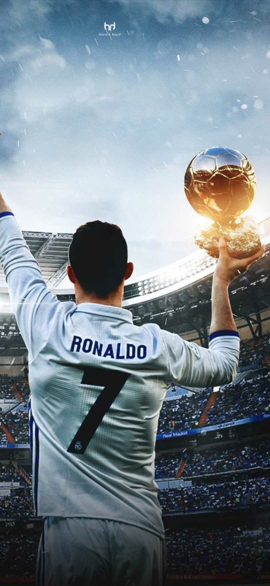 Golden Ball, Cristiano Ronaldo Wallpaper, 1080x2340 HD Phone