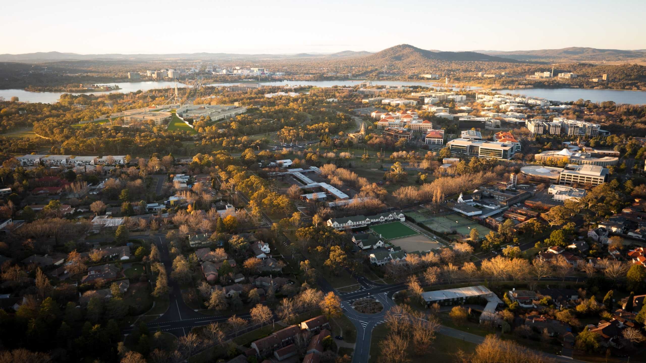 Canberra, Insight into, Growing economy, Burgess Rawson, 2560x1440 HD Desktop