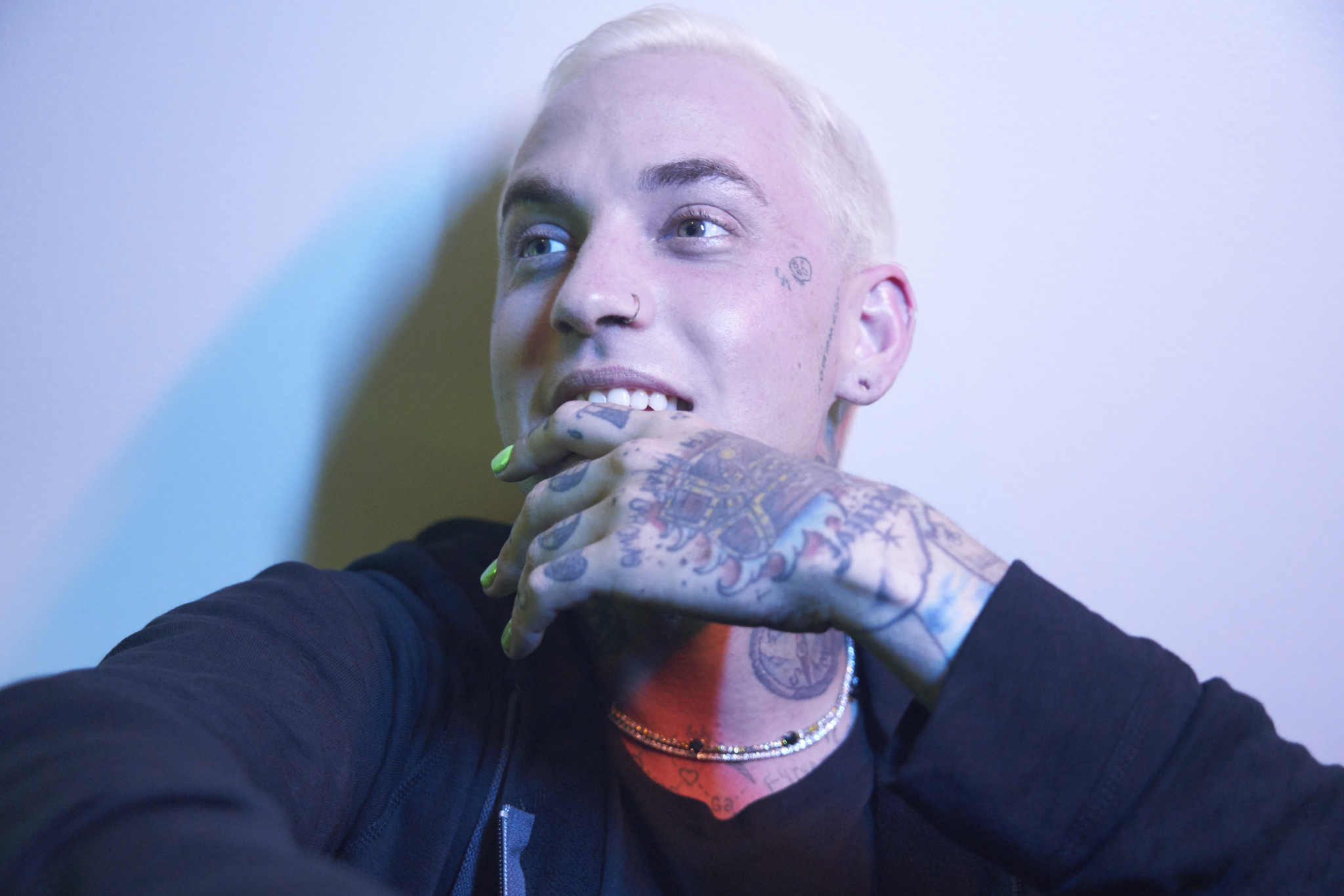 Blackbear, New single, The 1, Premiere video, 2050x1370 HD Desktop